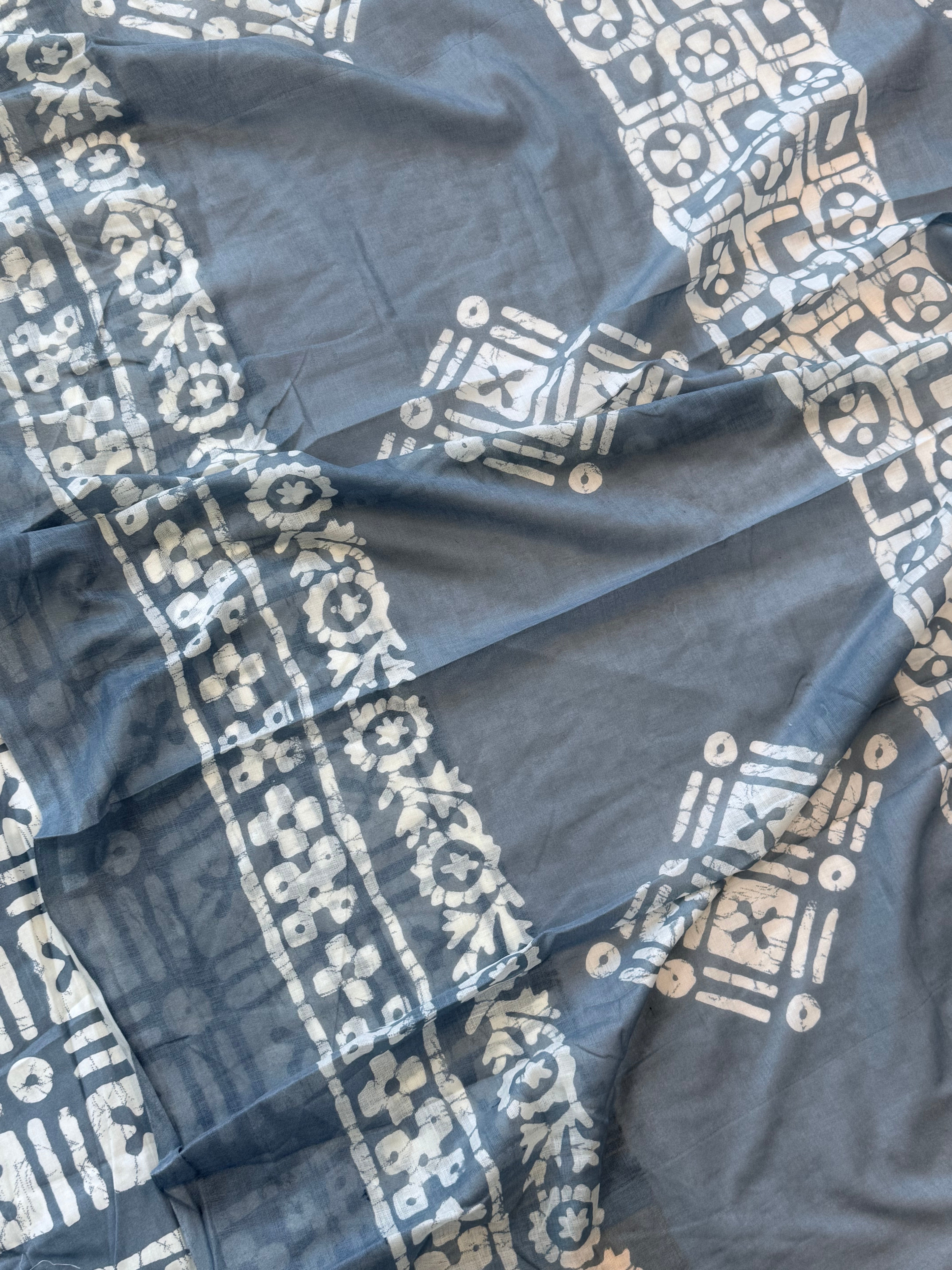 BATIK PURE COTTON SUIT 8 Q