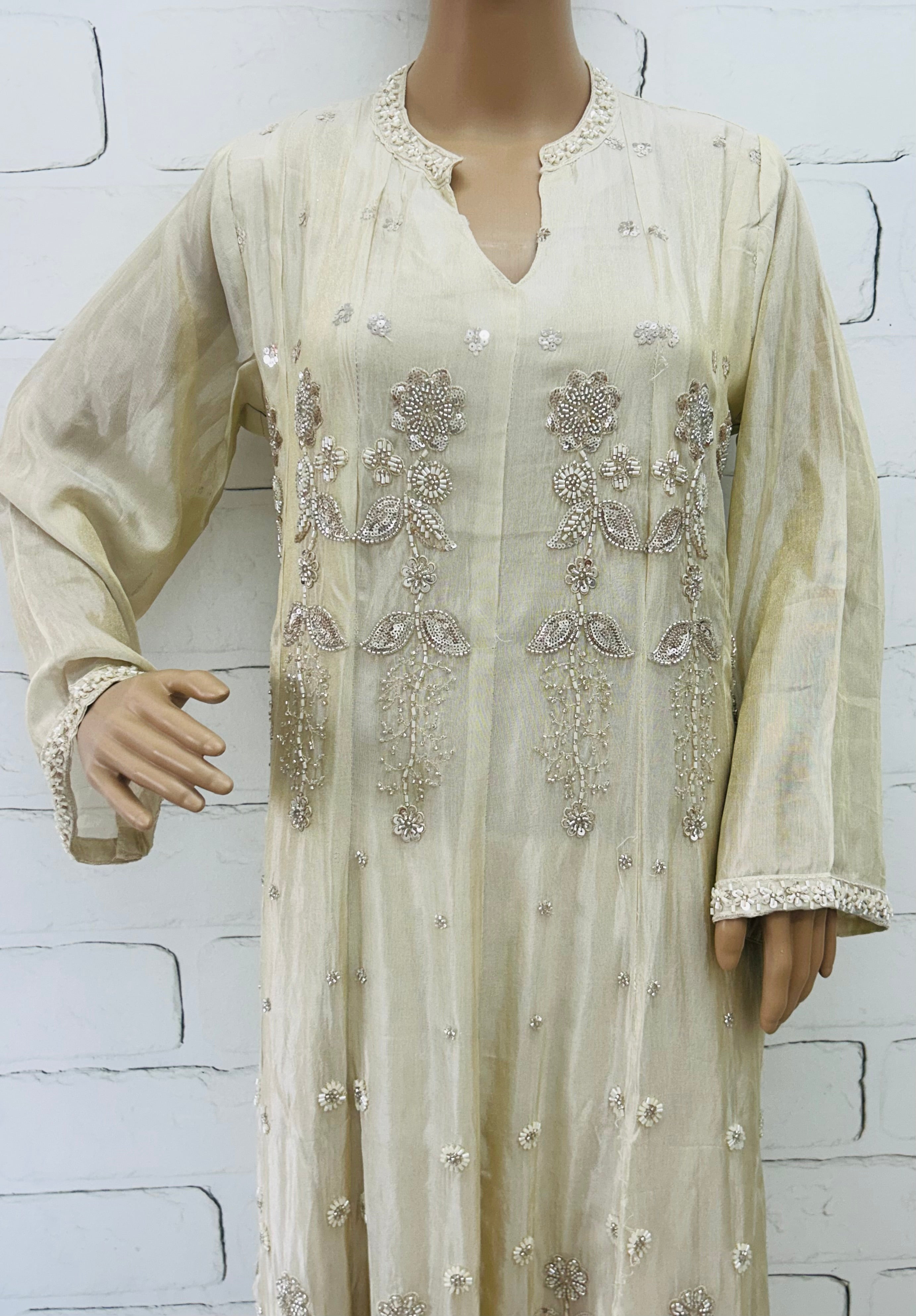 PARO HANDWORK FROCK Q