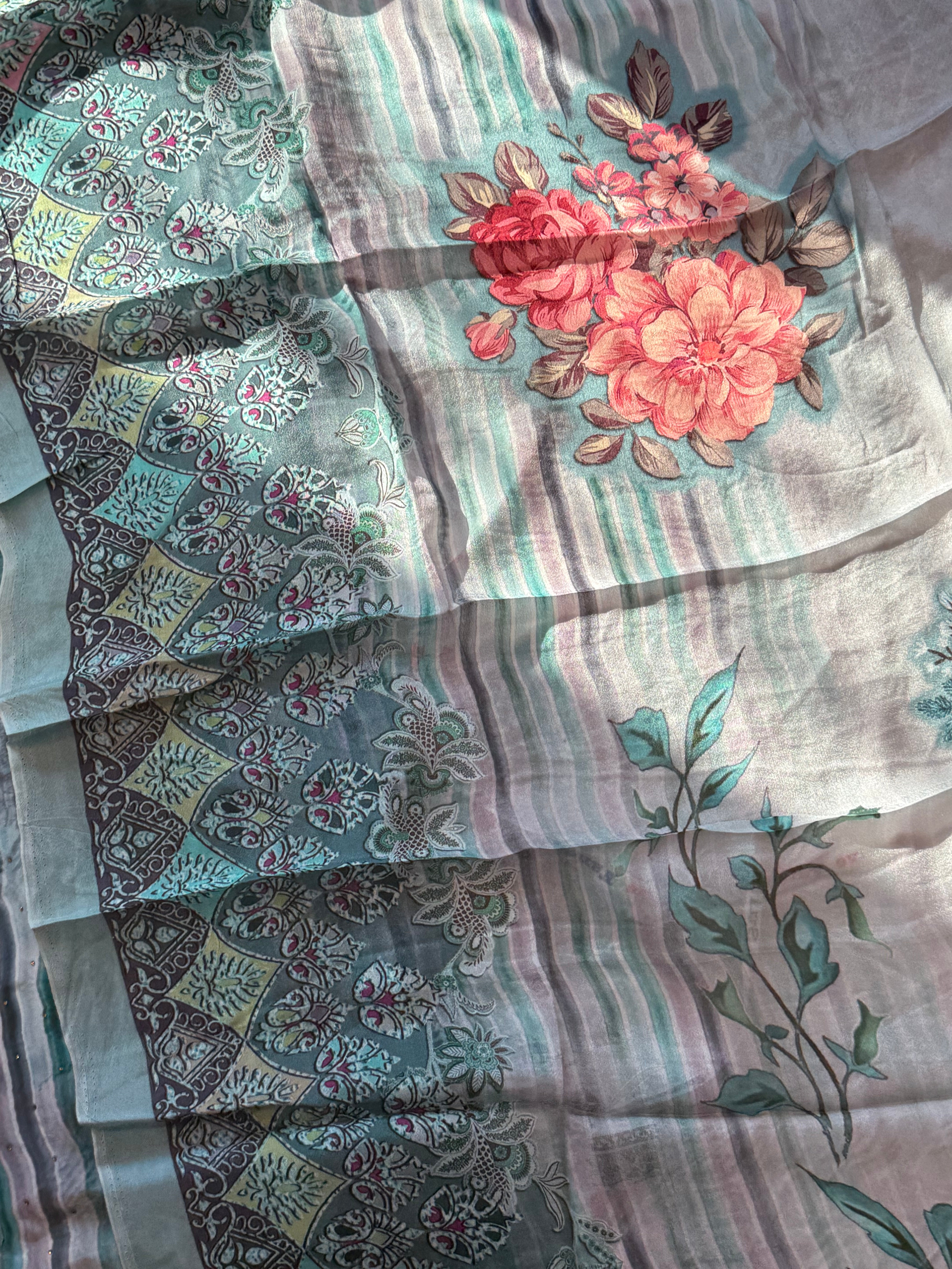 MAKHMAL PURE CREPE EMBROIDERY SUIT 5Q