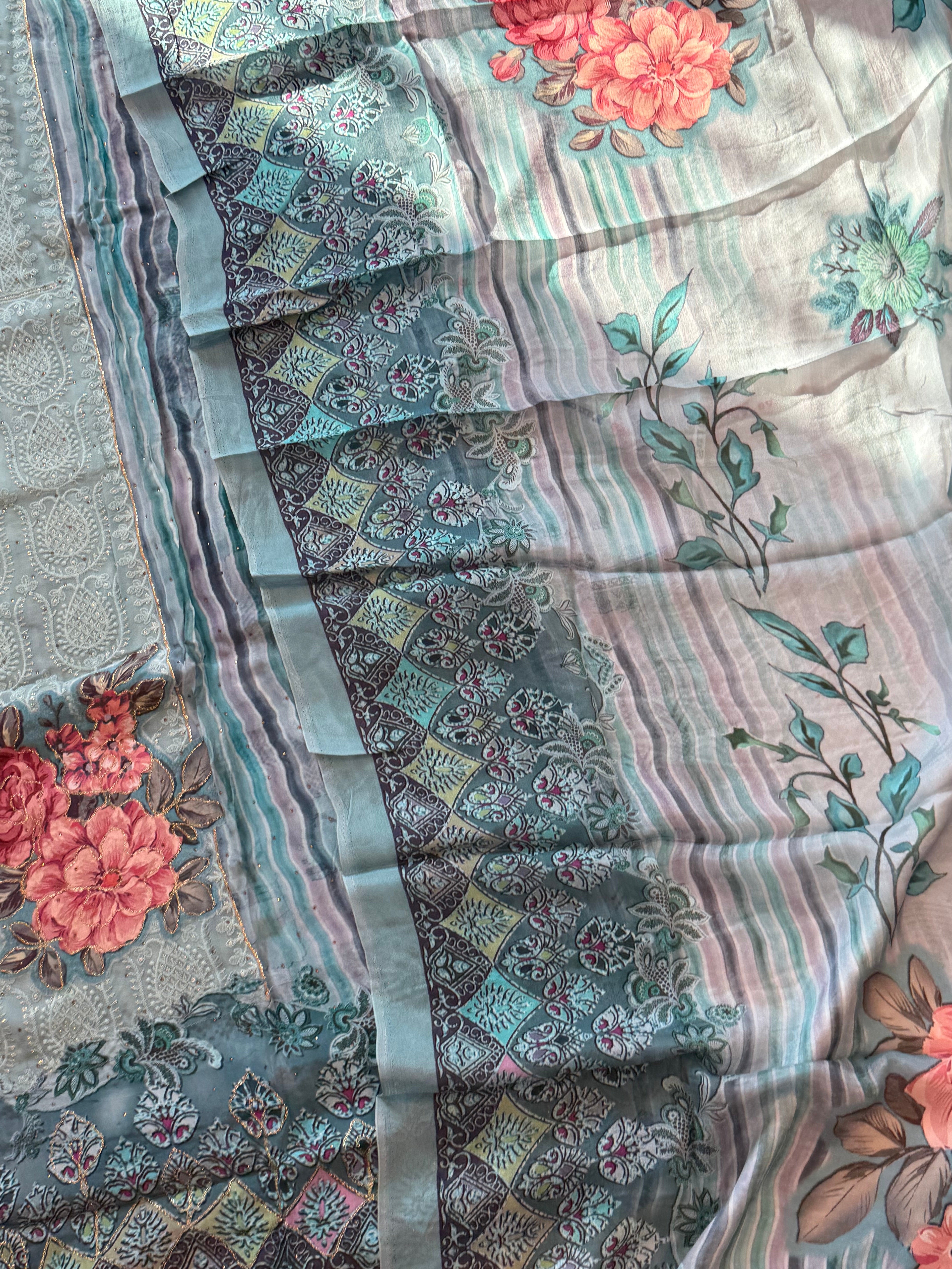 MAKHMAL PURE CREPE EMBROIDERY SUIT 5Q