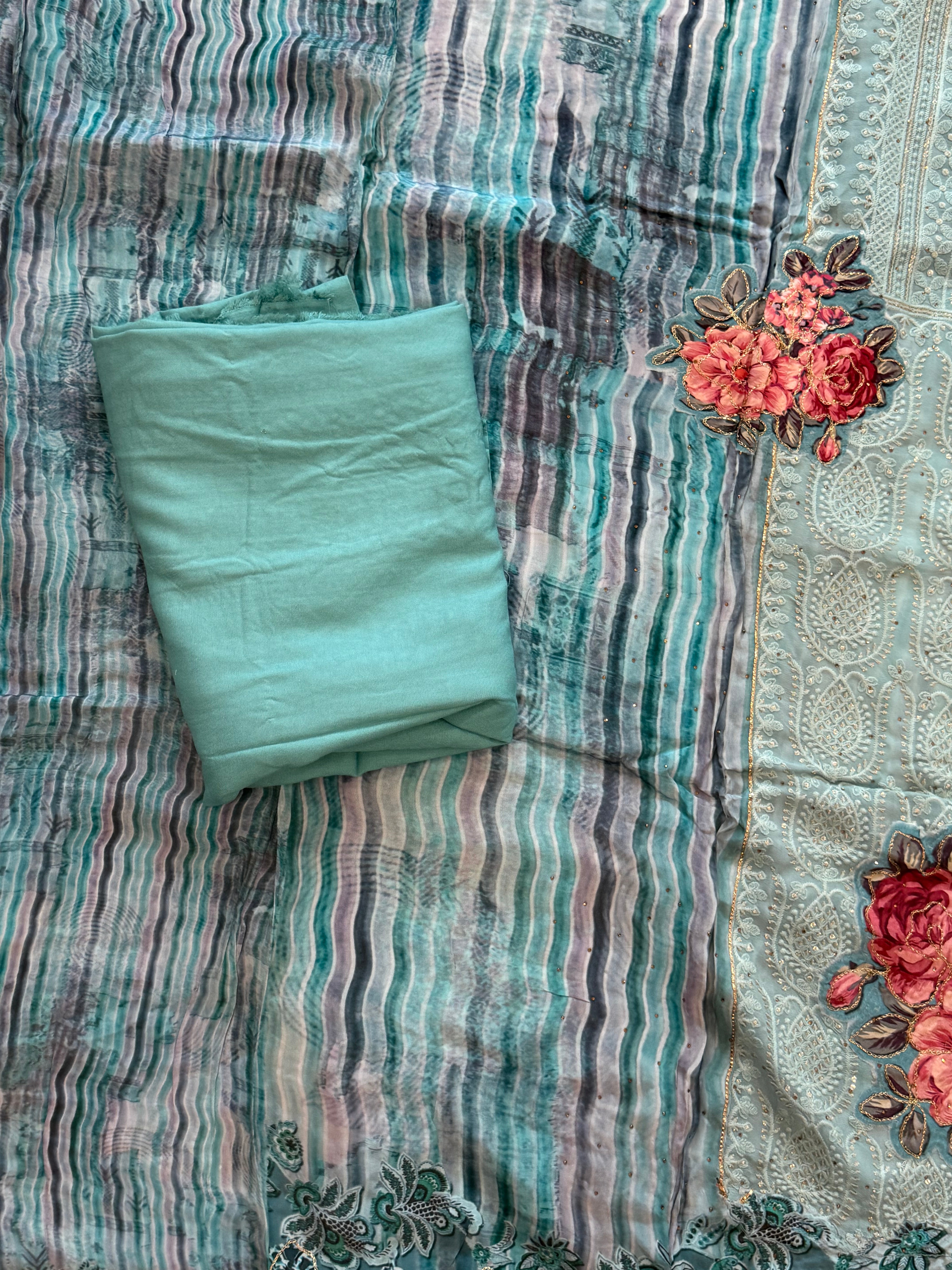 MAKHMAL PURE CREPE EMBROIDERY SUIT 5Q