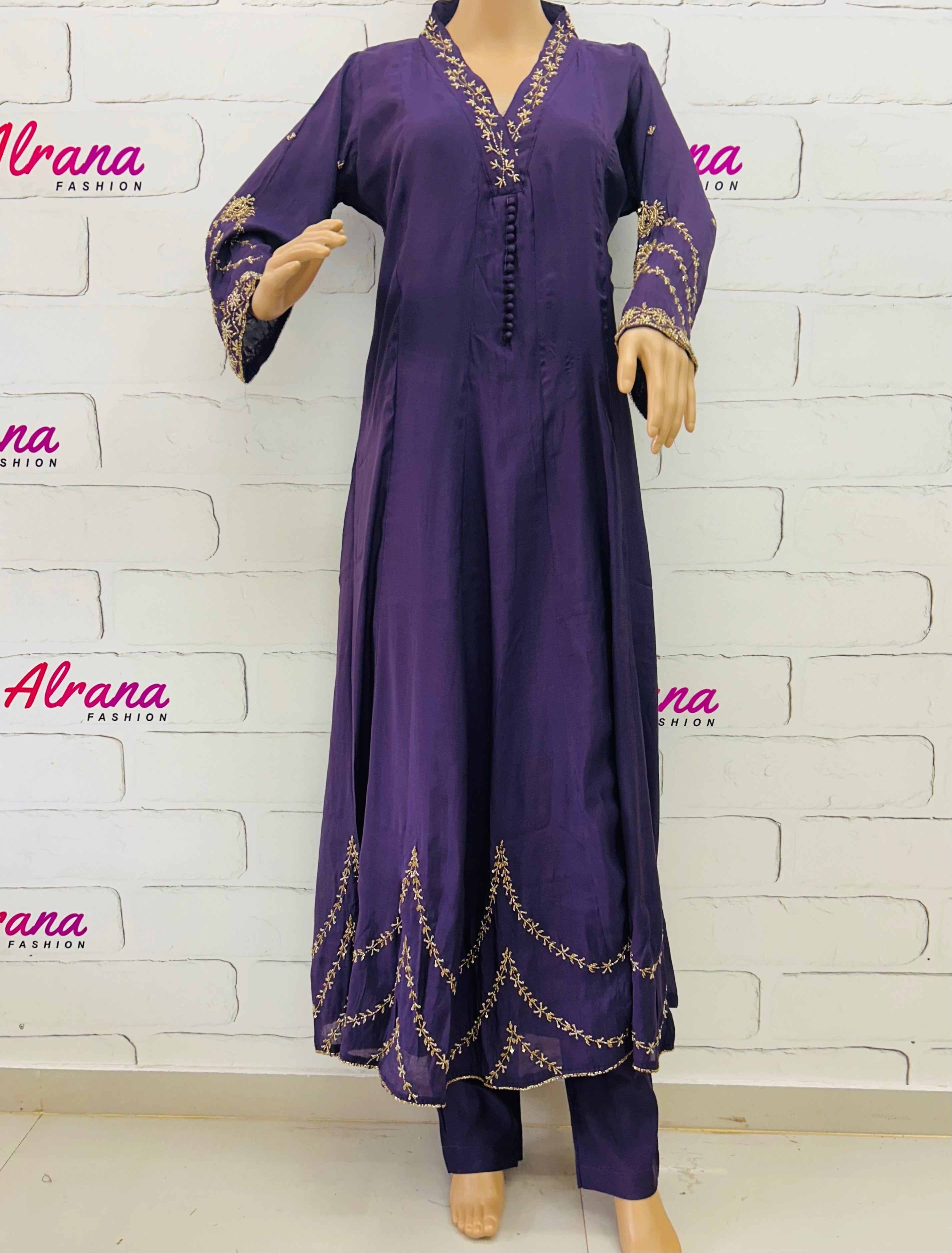 MUL CHANDERI HANDWORK FROCK 8001 Q