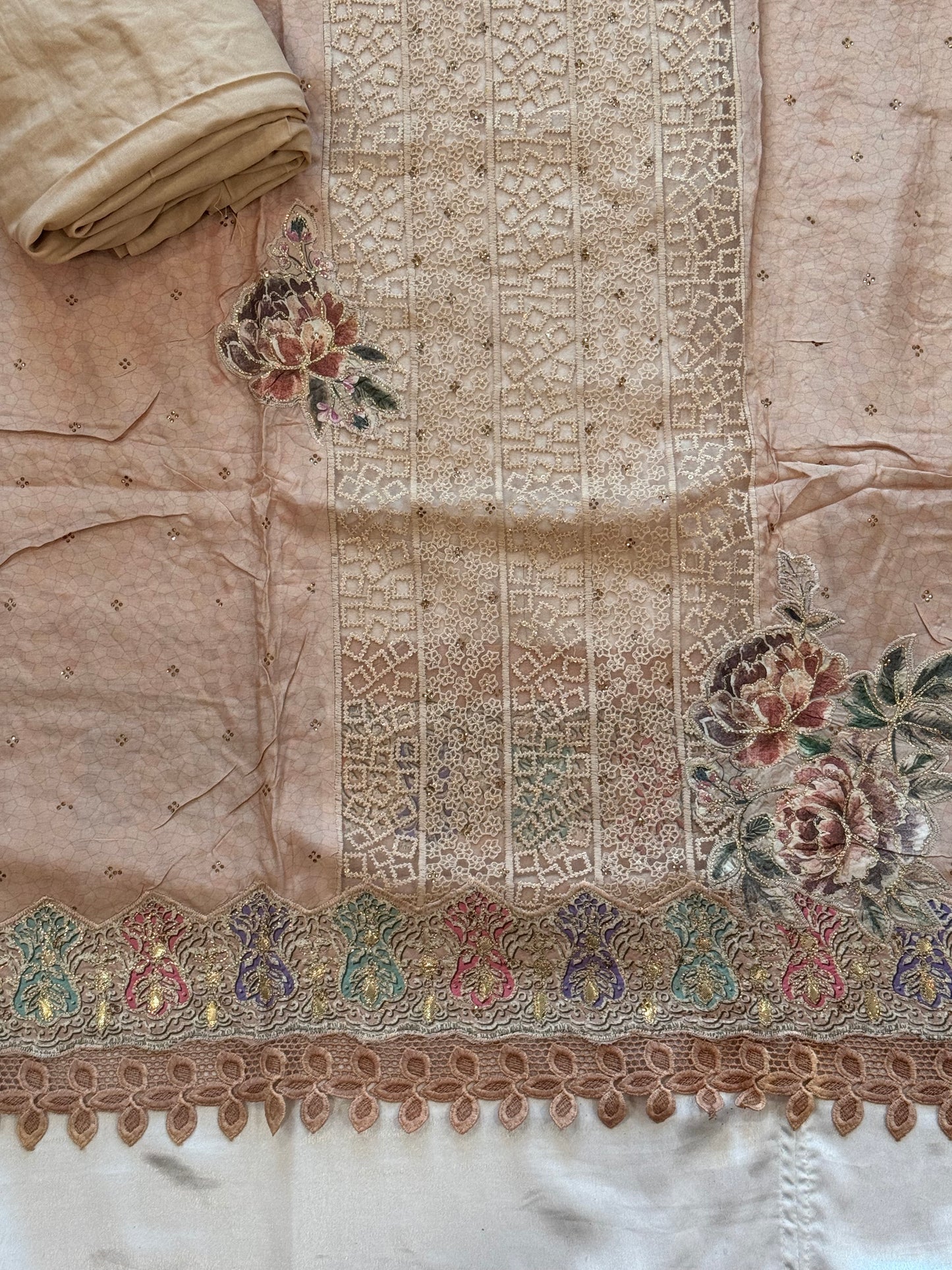 MAKHMAL PURE CREPE EMBROIDERY SUIT 8 Q