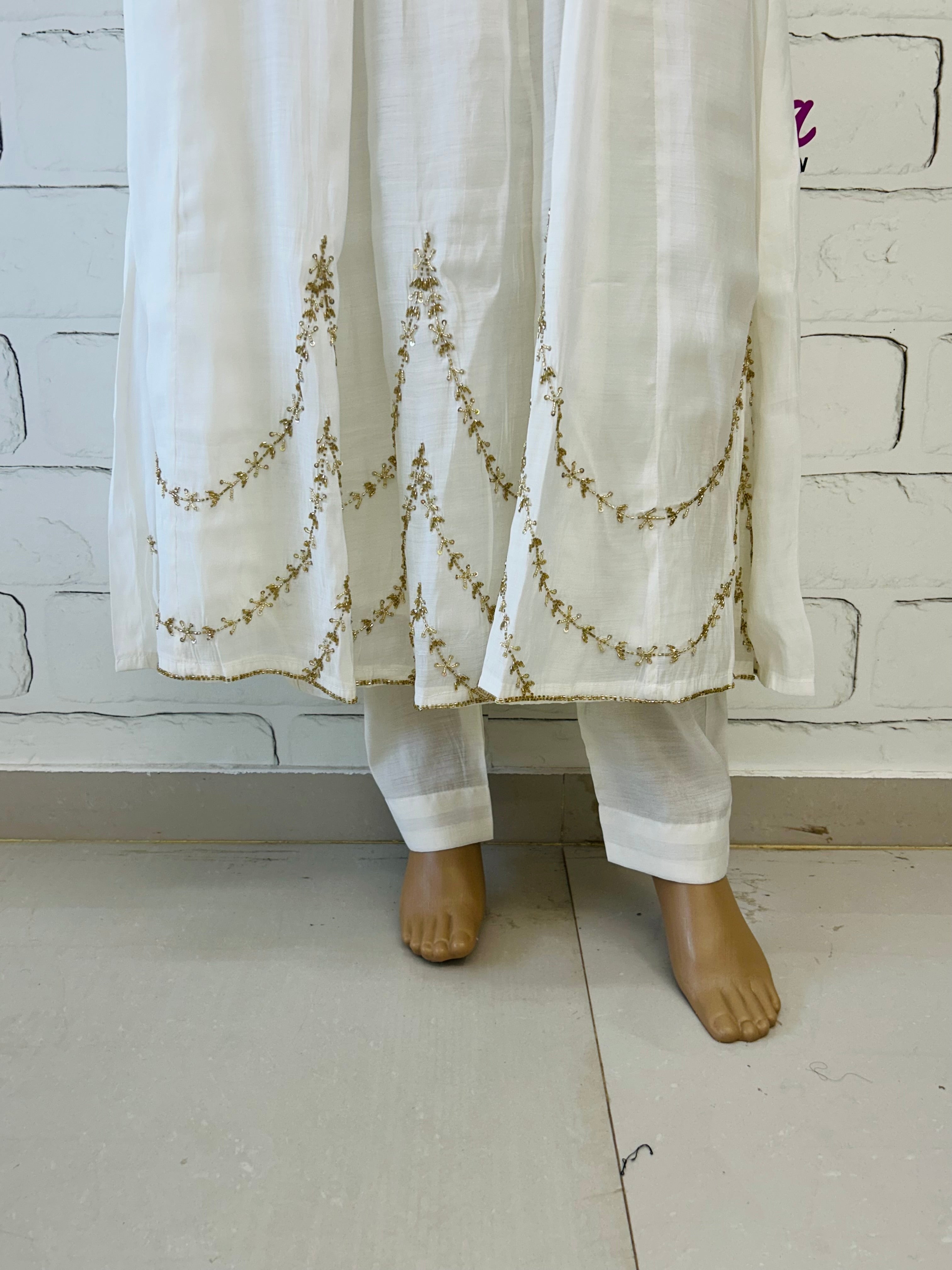 MUL CHANDERI HANDWORK FROCK 8001 Q