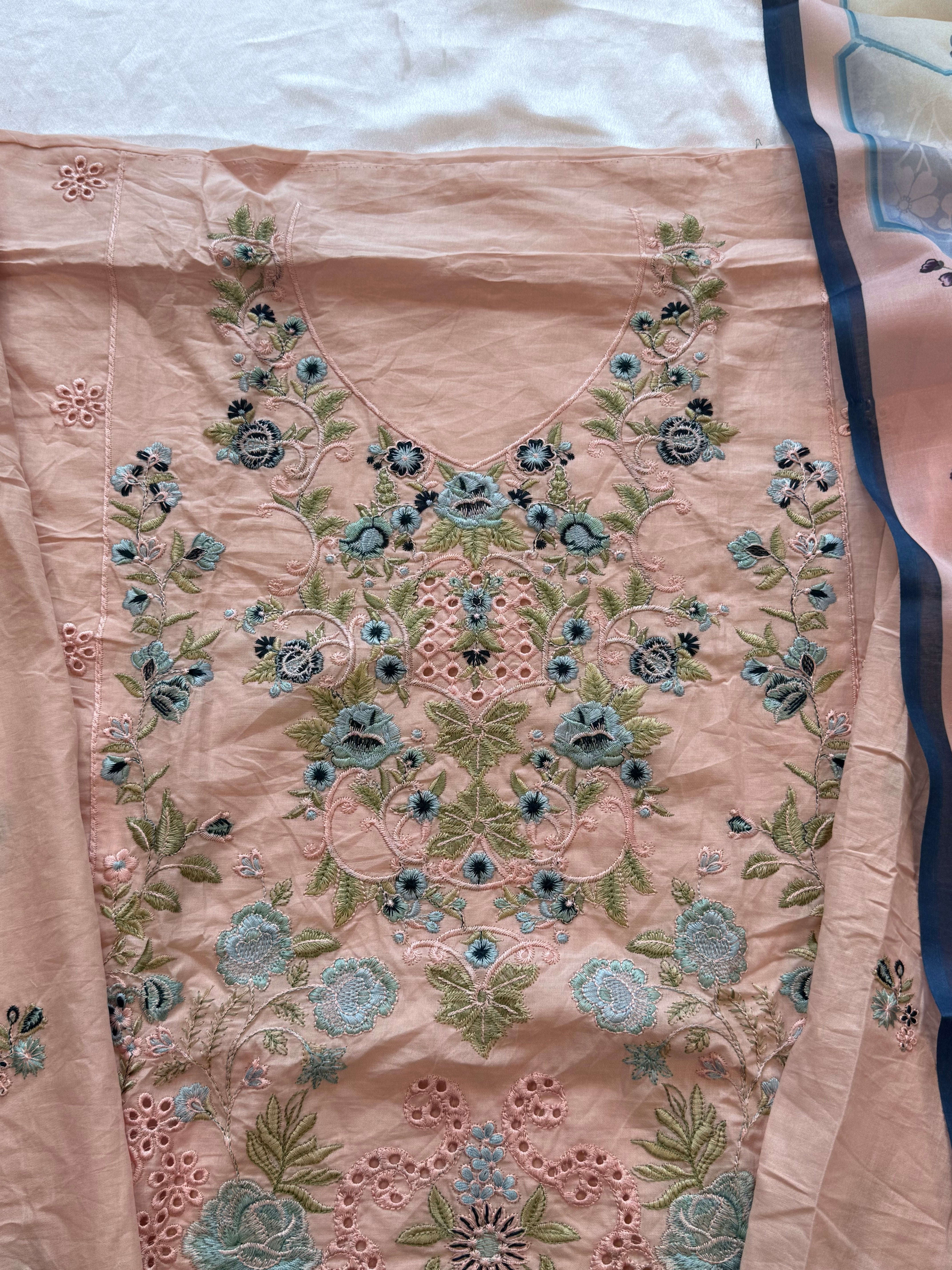LAWN COTTON EMBROIDERY SUIT 3905