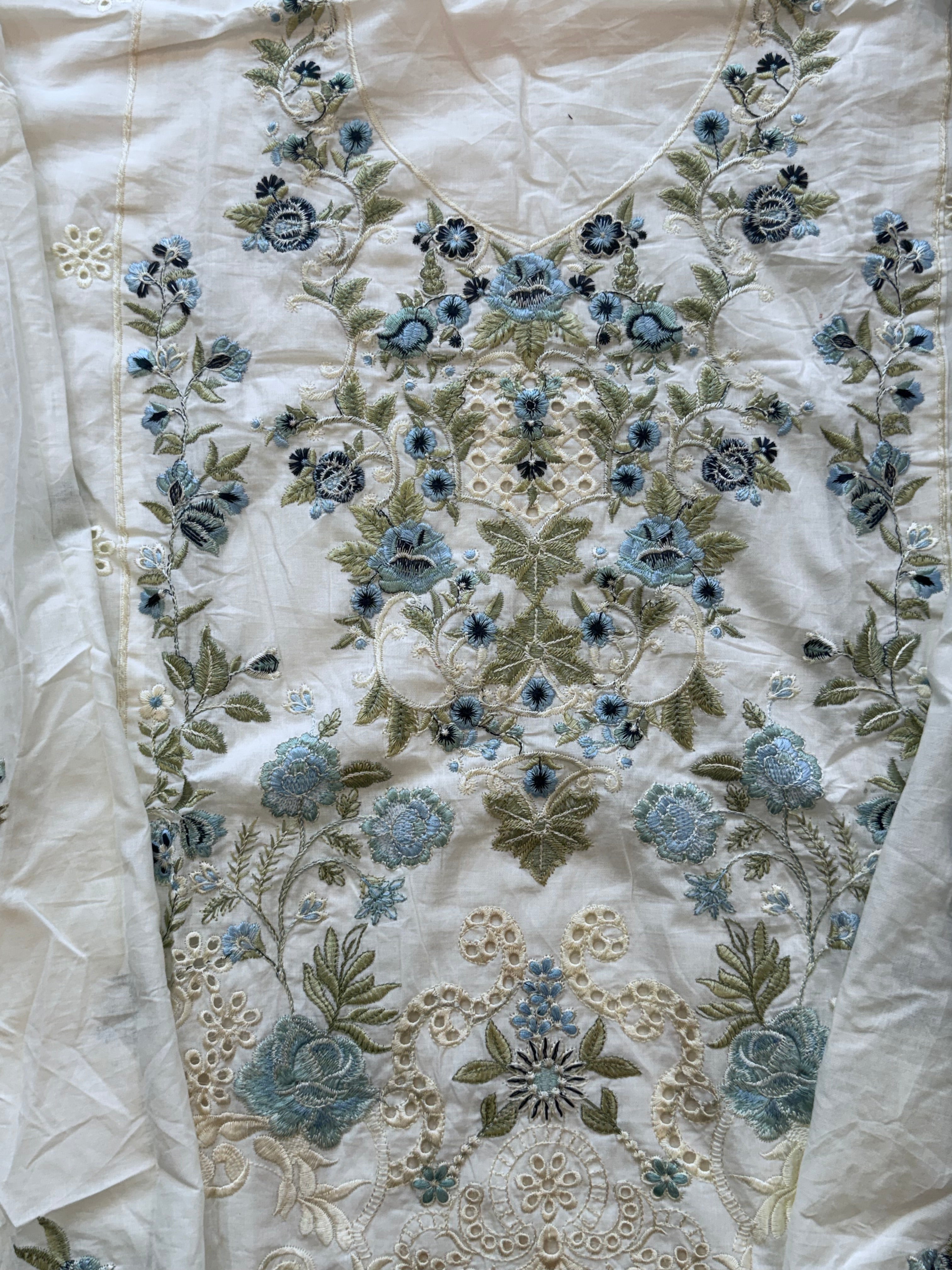 LAWN COTTON EMBROIDERY SUIT 3905B