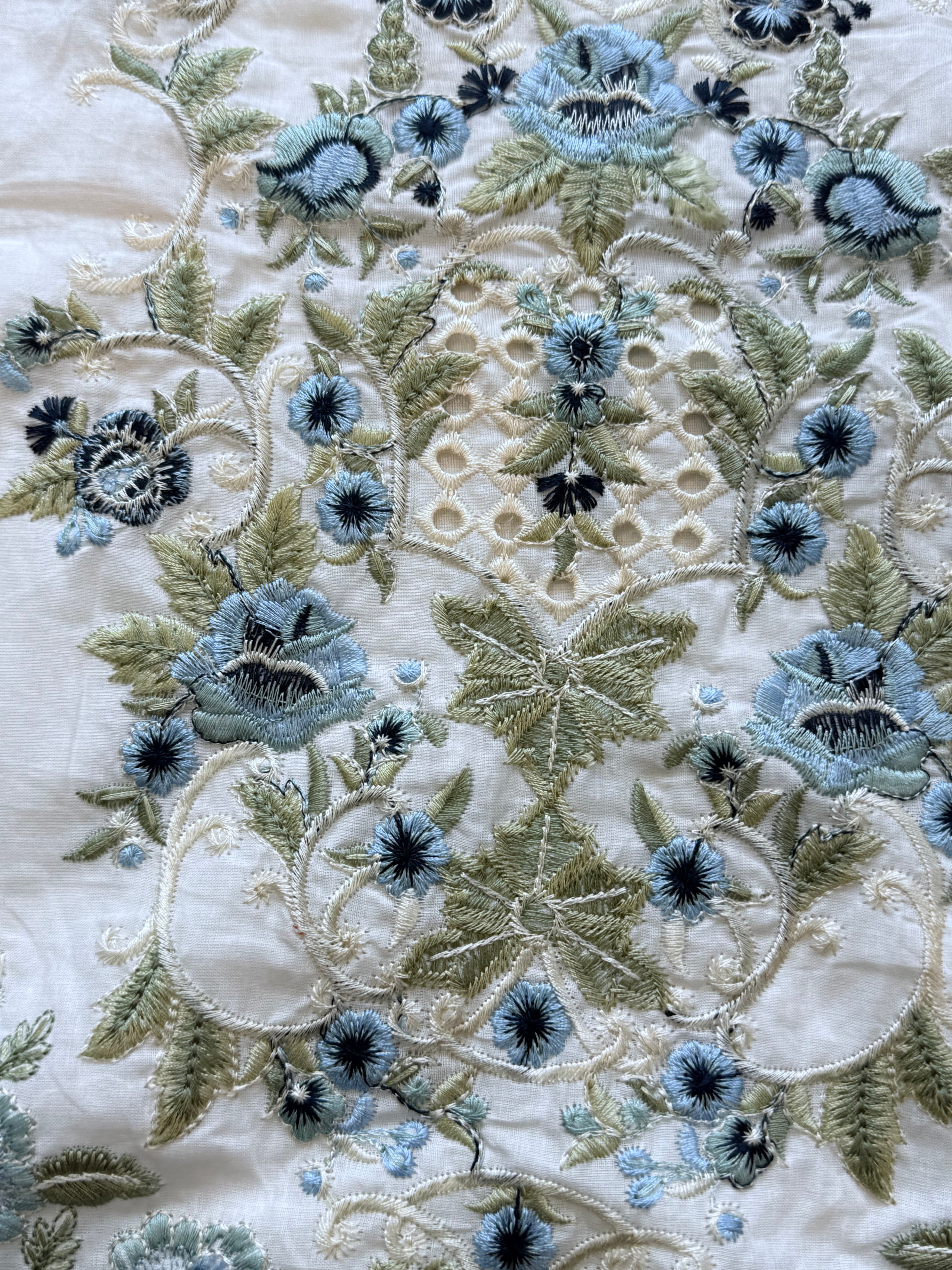 LAWN COTTON EMBROIDERY SUIT 3905B