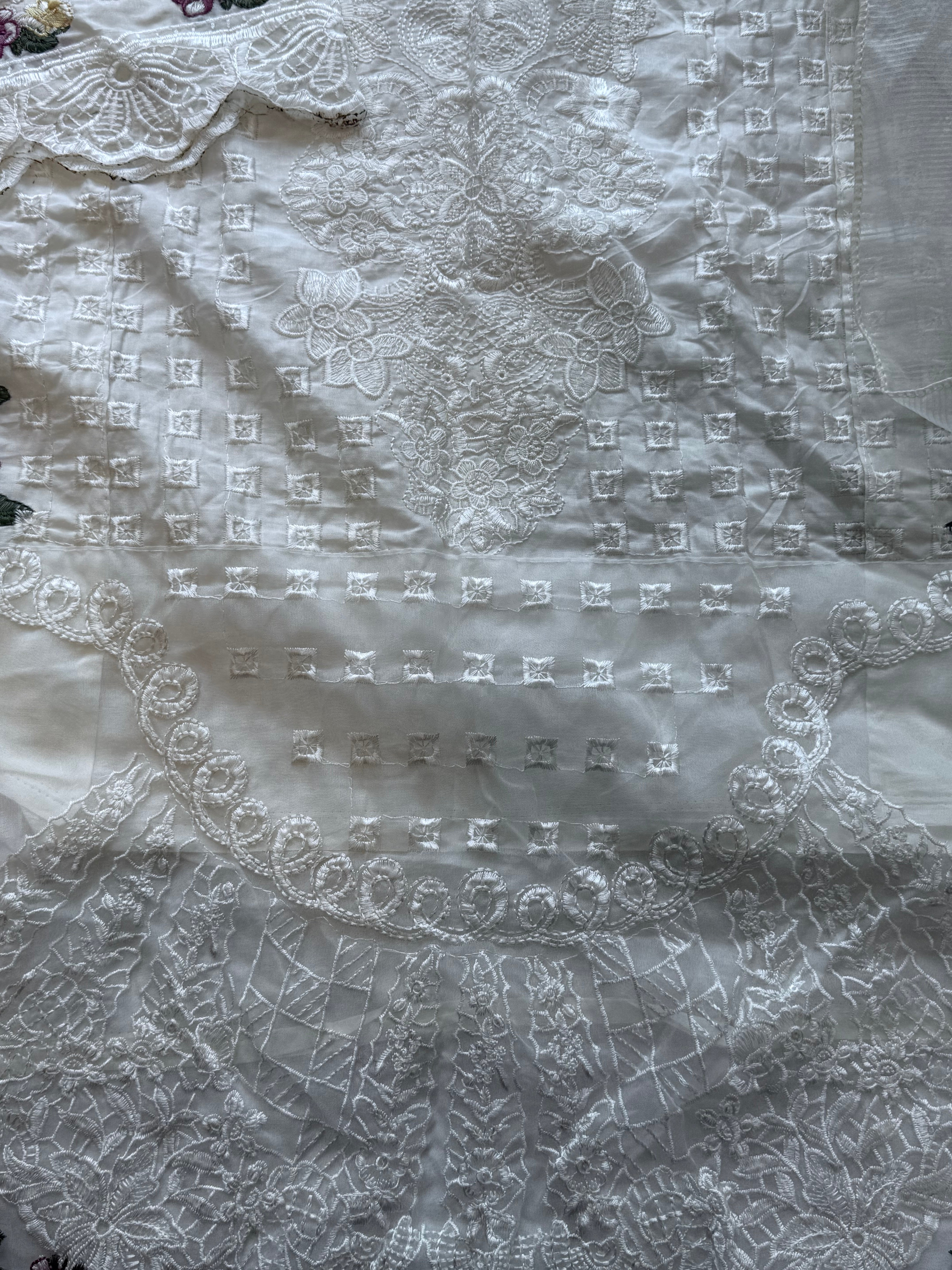 YUMNA OFFWHITE COTTON EMBROIDERY SUIT