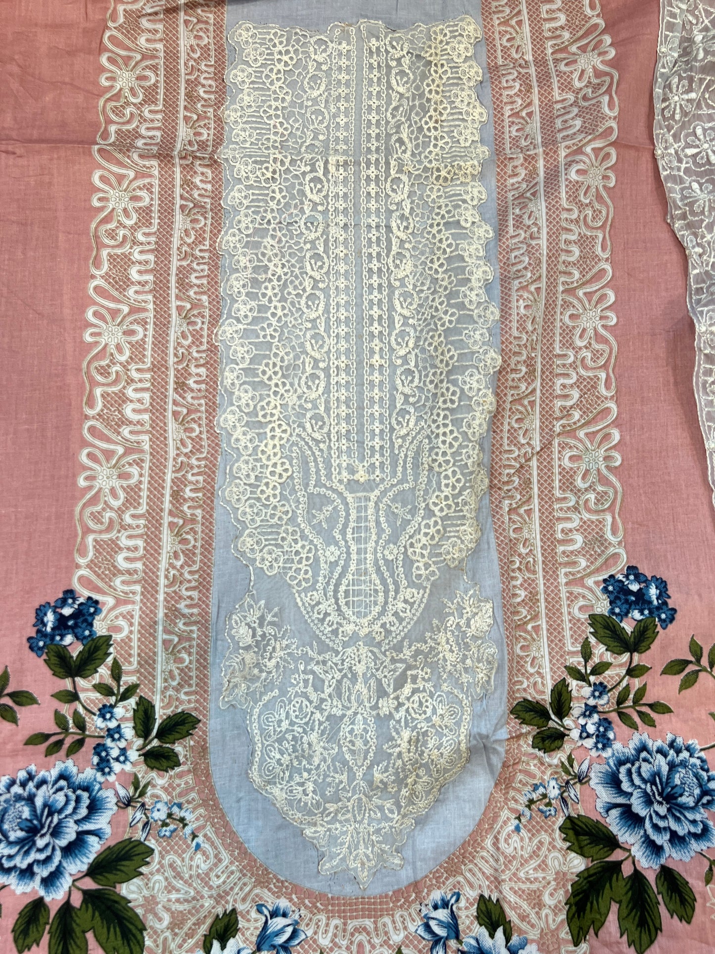 NEEDLE LAWN EMBROIDERY PATCH SUIT Q
