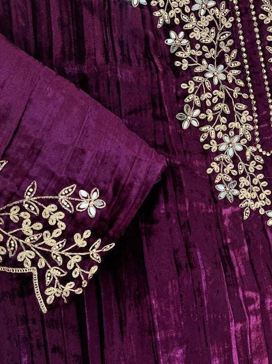 SAHER CRUSH VELVET EMBROIDERY SUIT 3 Q