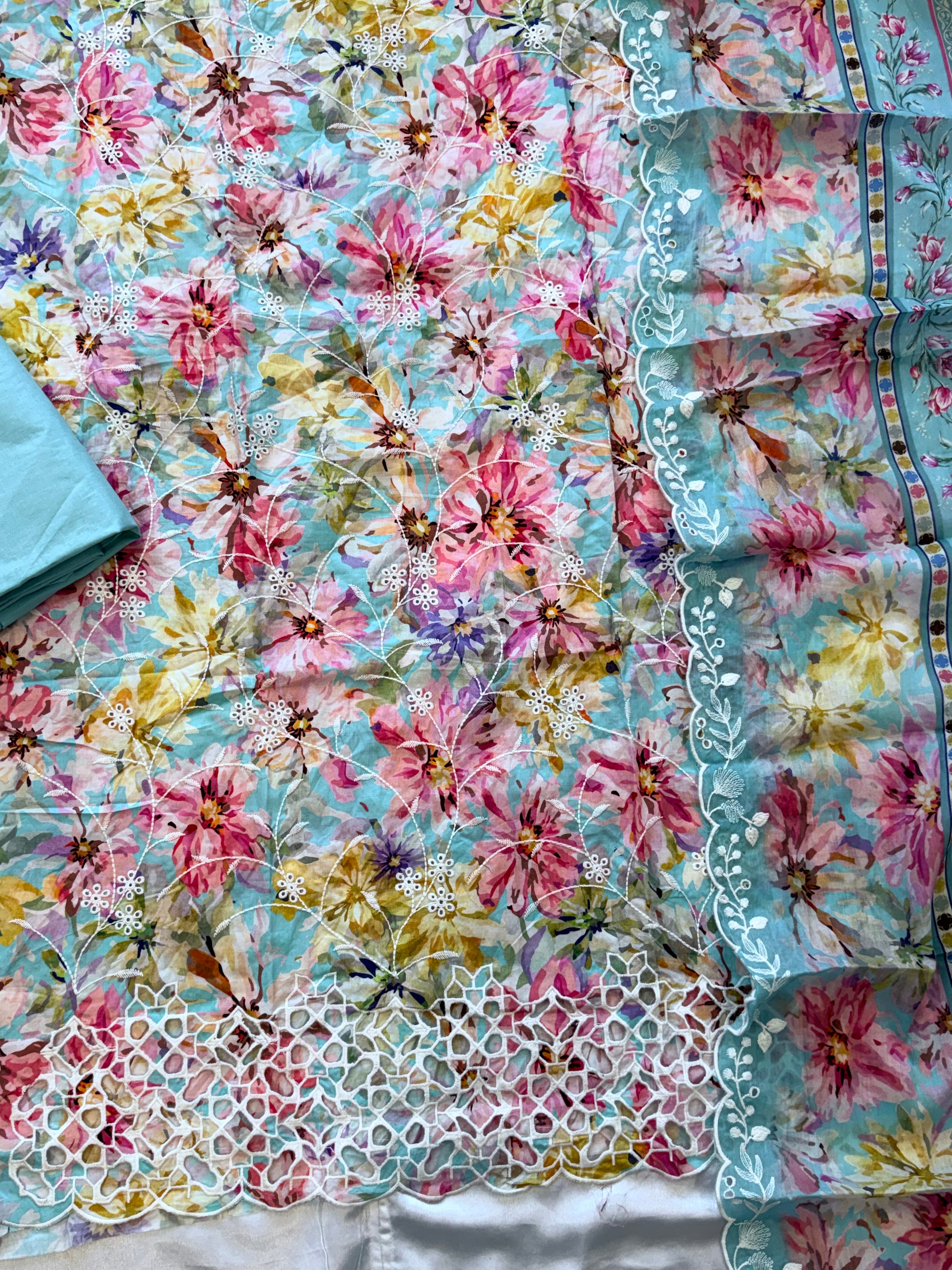 IZNIK LAWN EMBROIDERY SUIT 1 Q