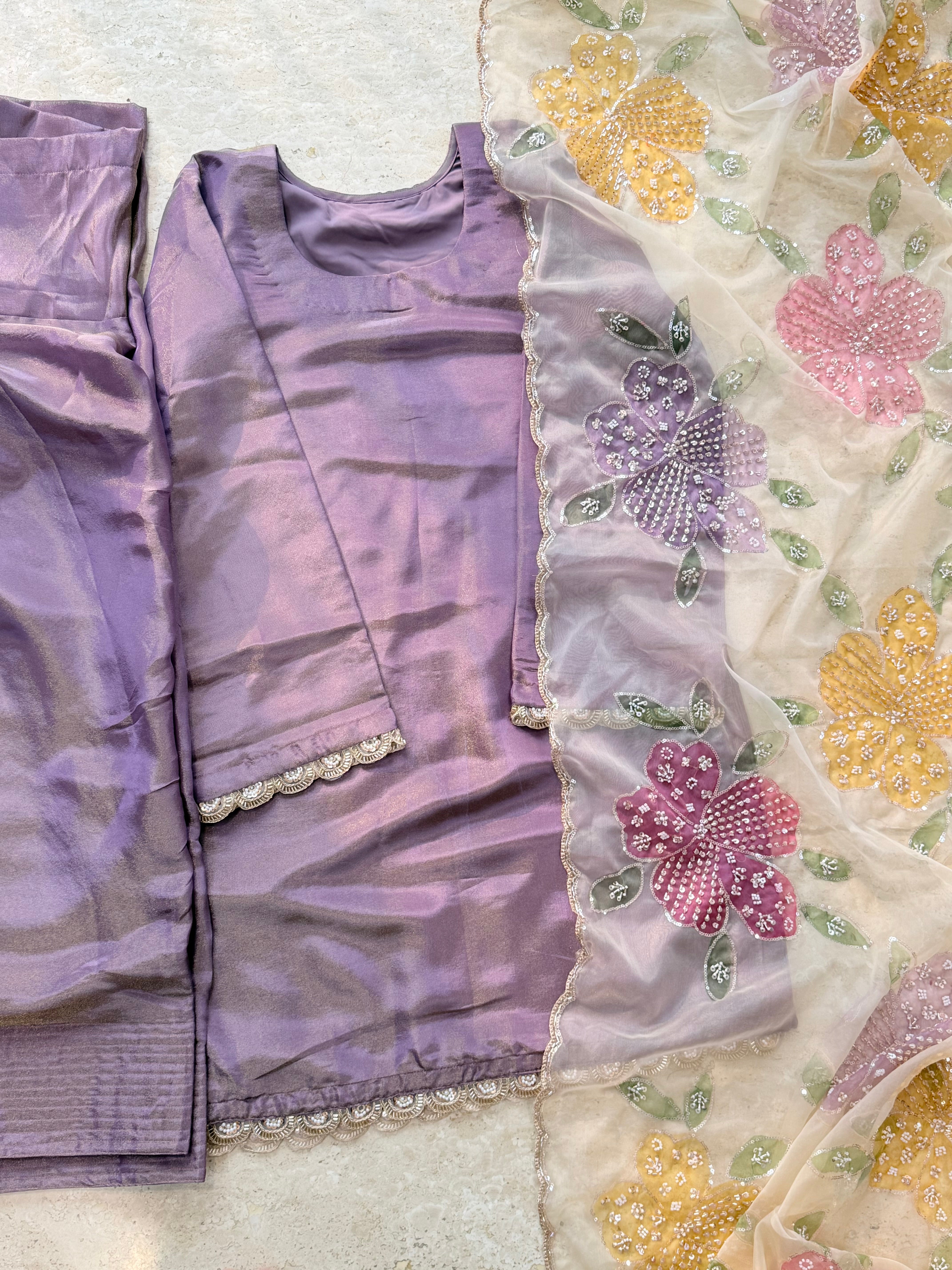 FLORAL FARSHI HANDWORK SUIT 24