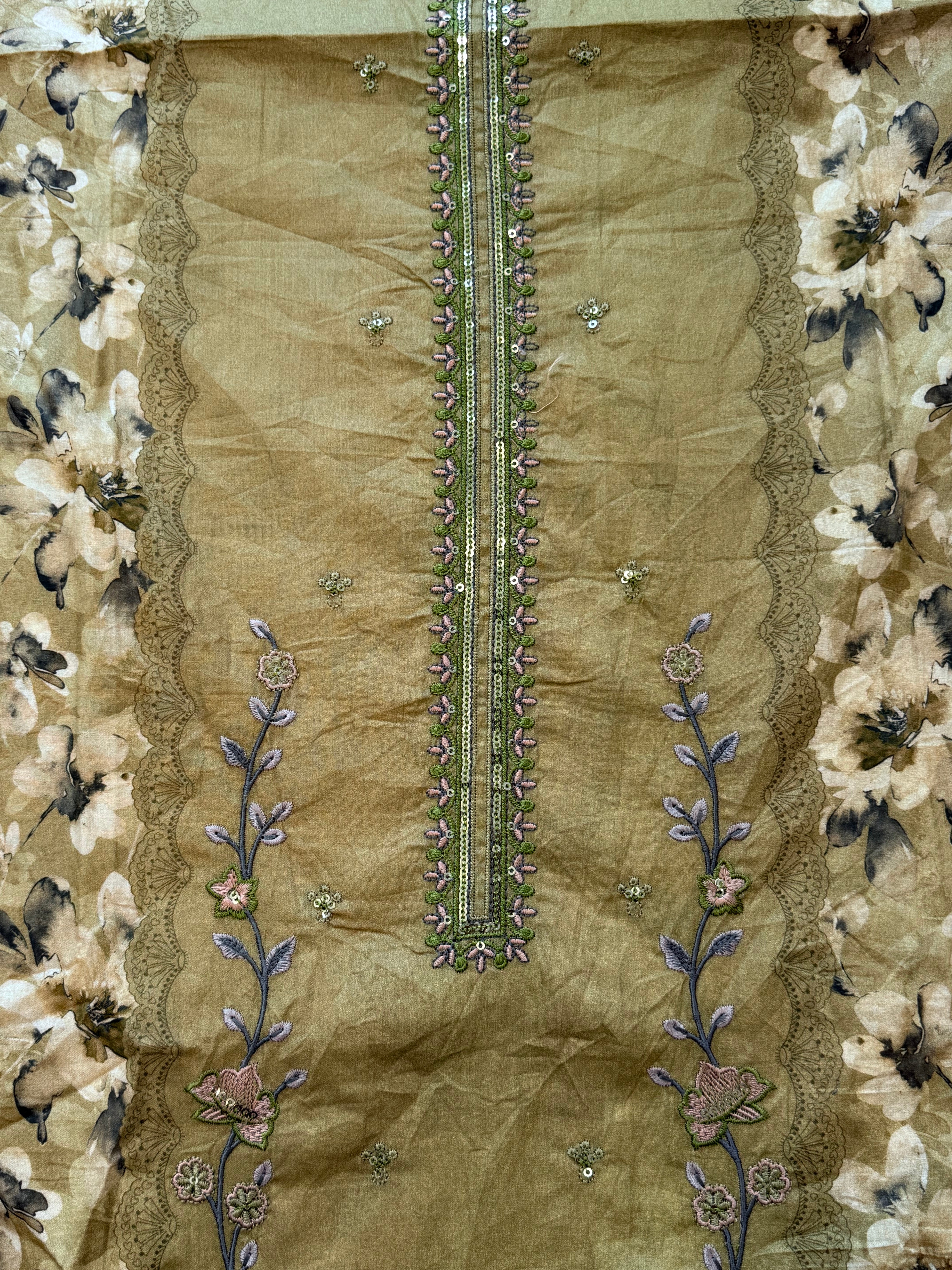 MAZDAR LAWN EMBROIDERY SUIT 3 Q