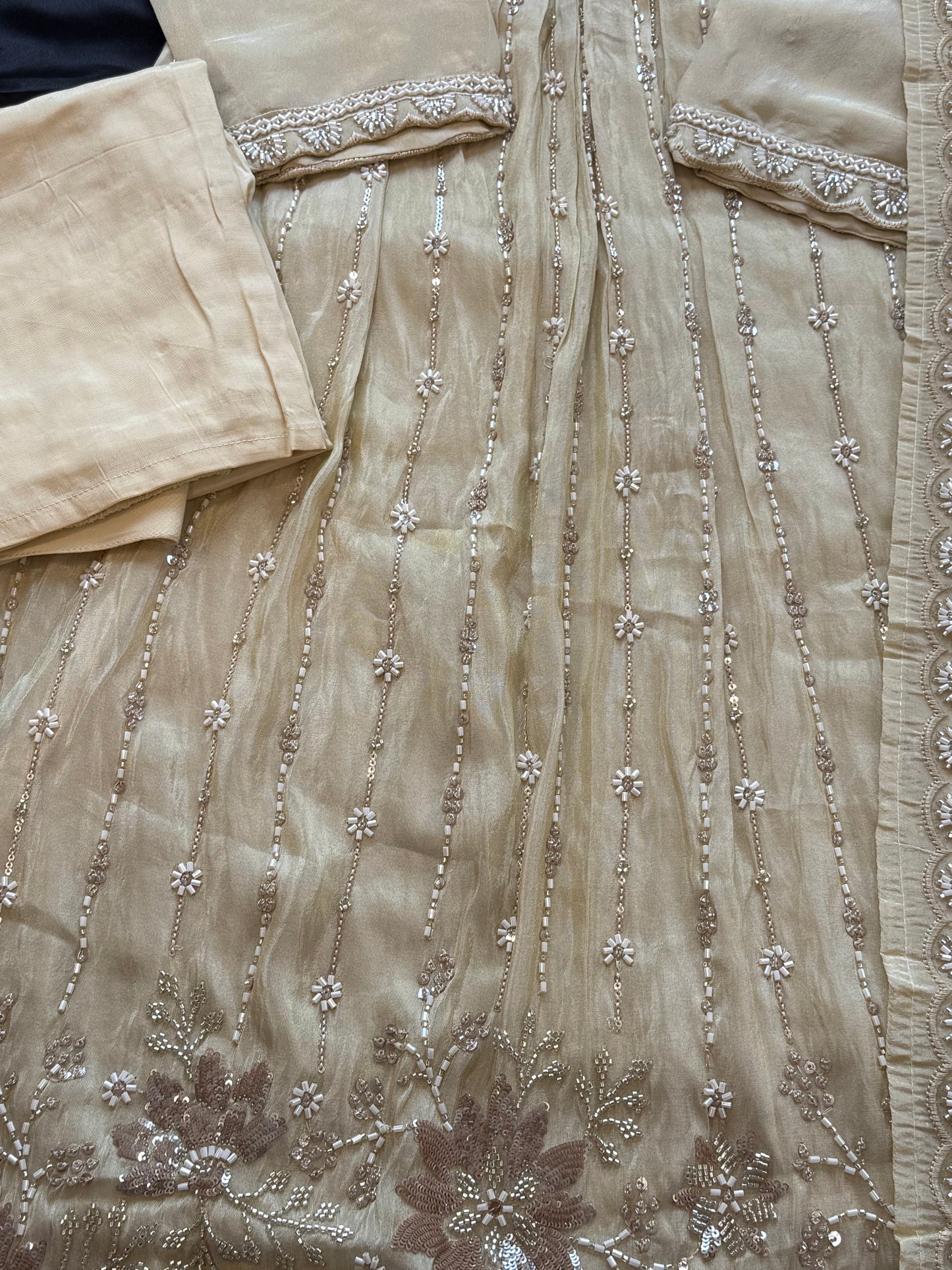 PARO CHINNON HANDWORK FROCK