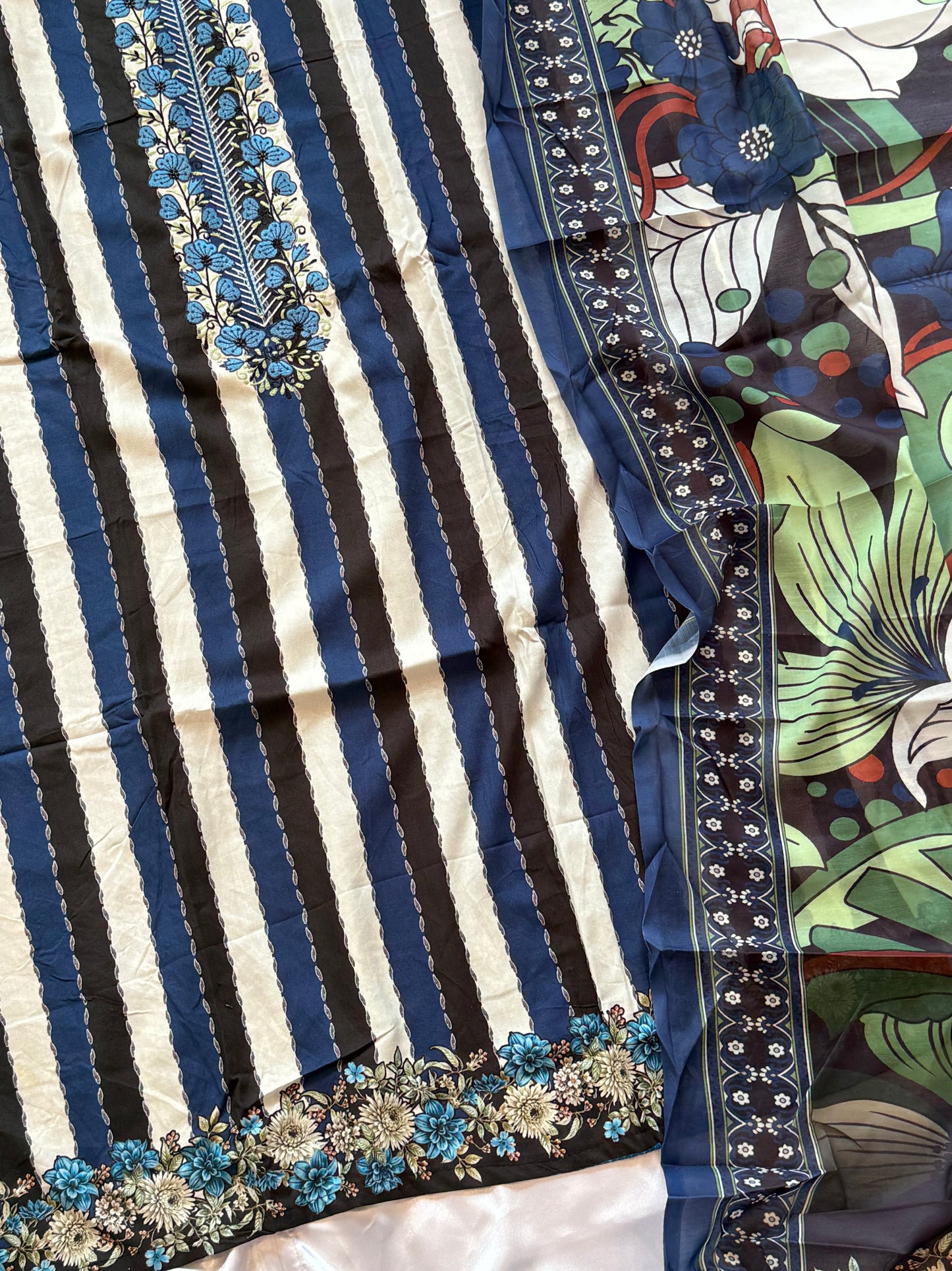 AZAA COTTON EMBROIDERY SUIT 4 Q