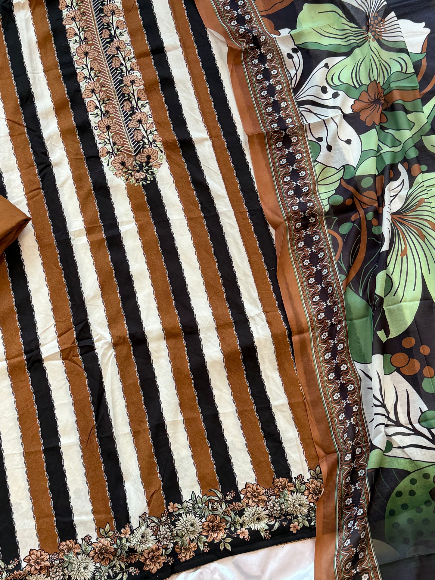 AZAA COTTON EMBROIDERY SUIT 3 Q