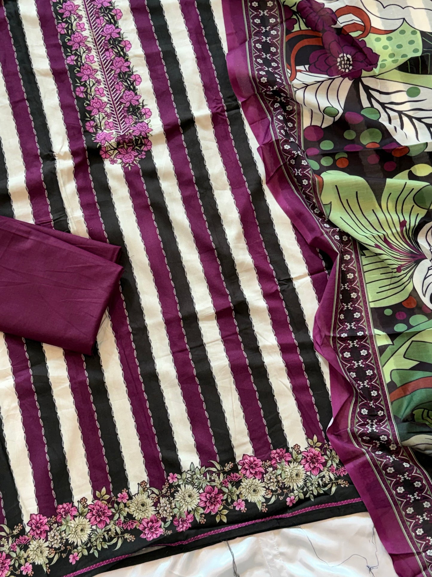 AZAA COTTON EMBROIDERY SUIT 5 Q