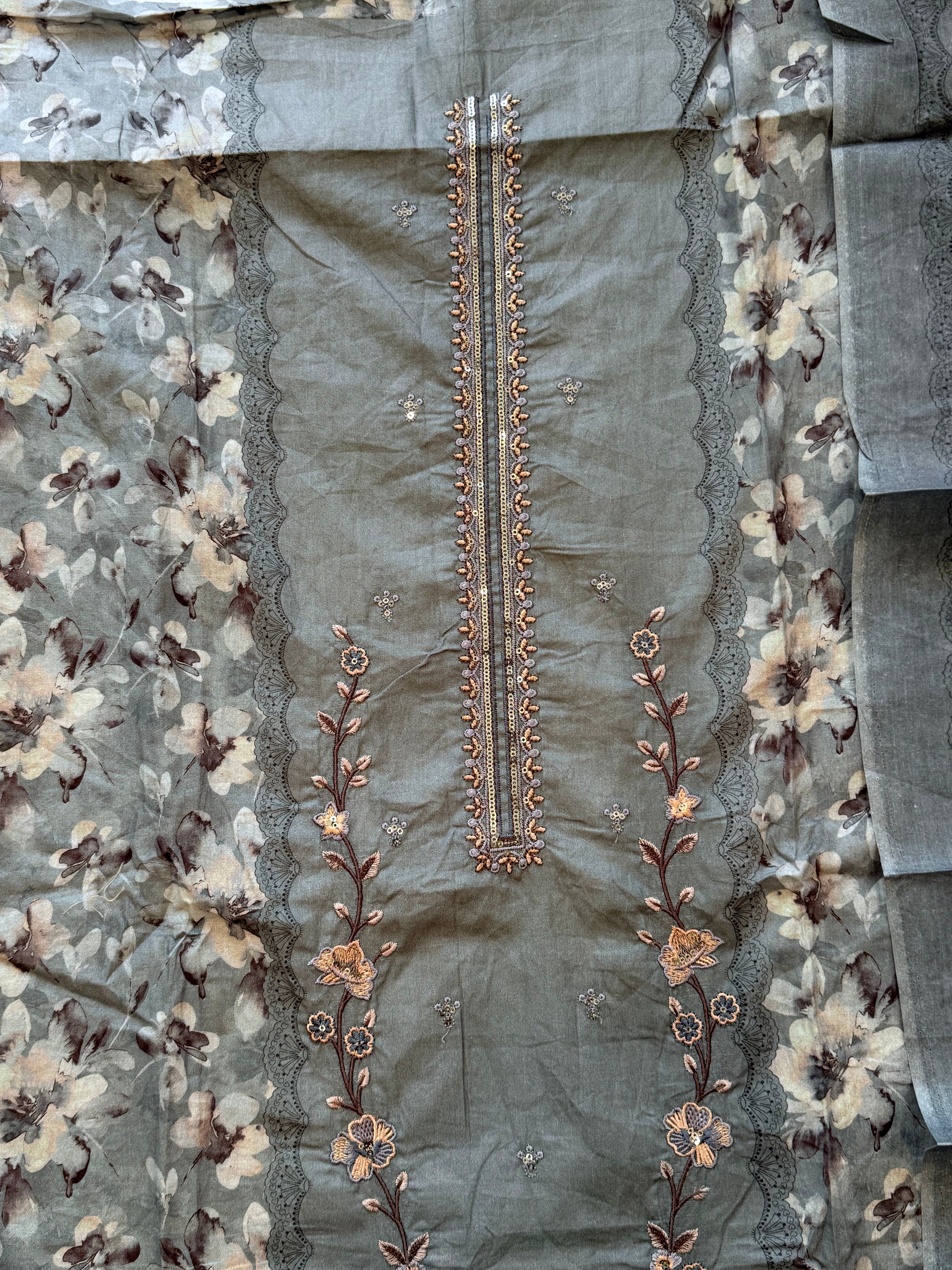 MAZDAR LAWN EMBROIDERY SUIT 2 Q