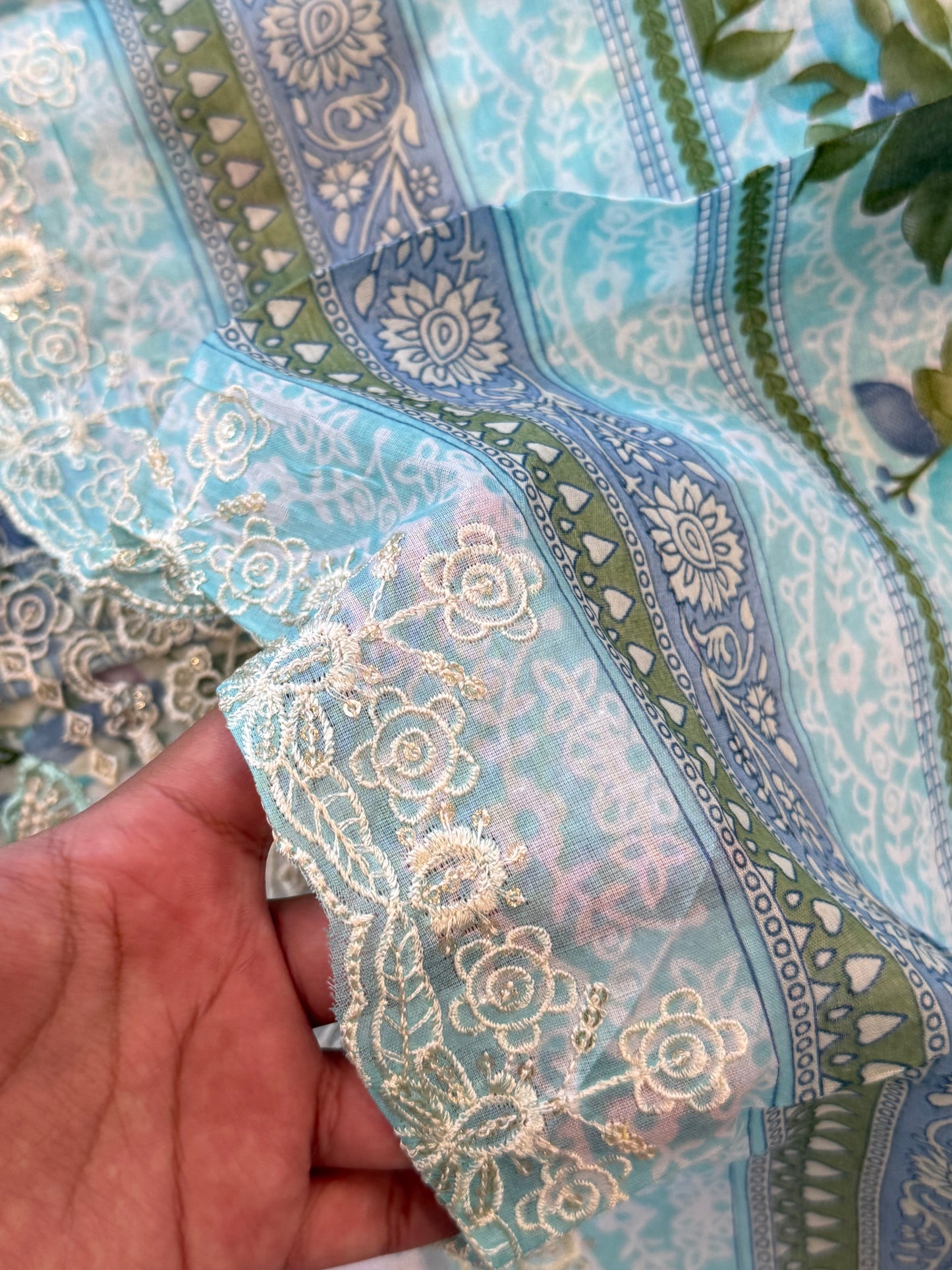 FIZA CHIKANKARI PATCH  SUIT 2 Q