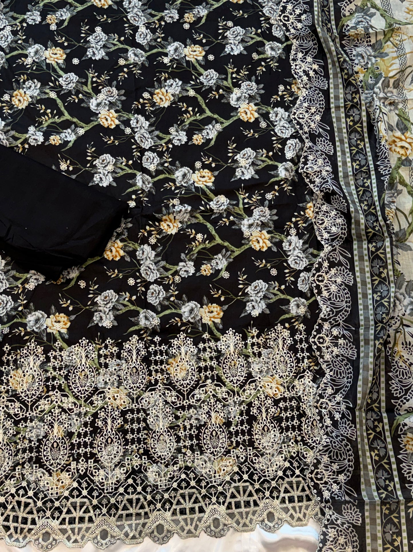 FIZA BLACK CHIKANKARI PATCH  SUIT 1 Q