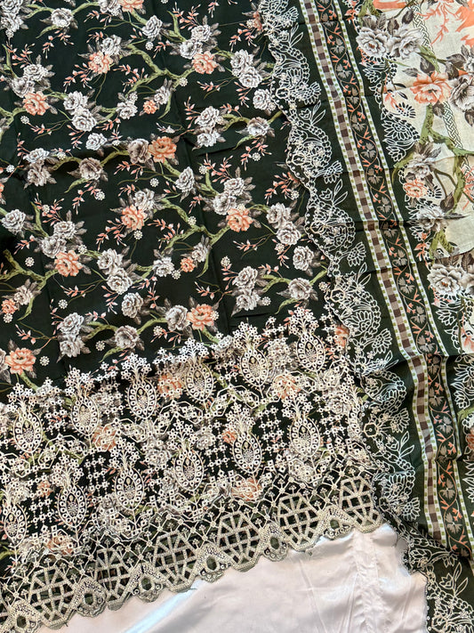 FIZA CHIKANKARI PATCH  SUIT 4