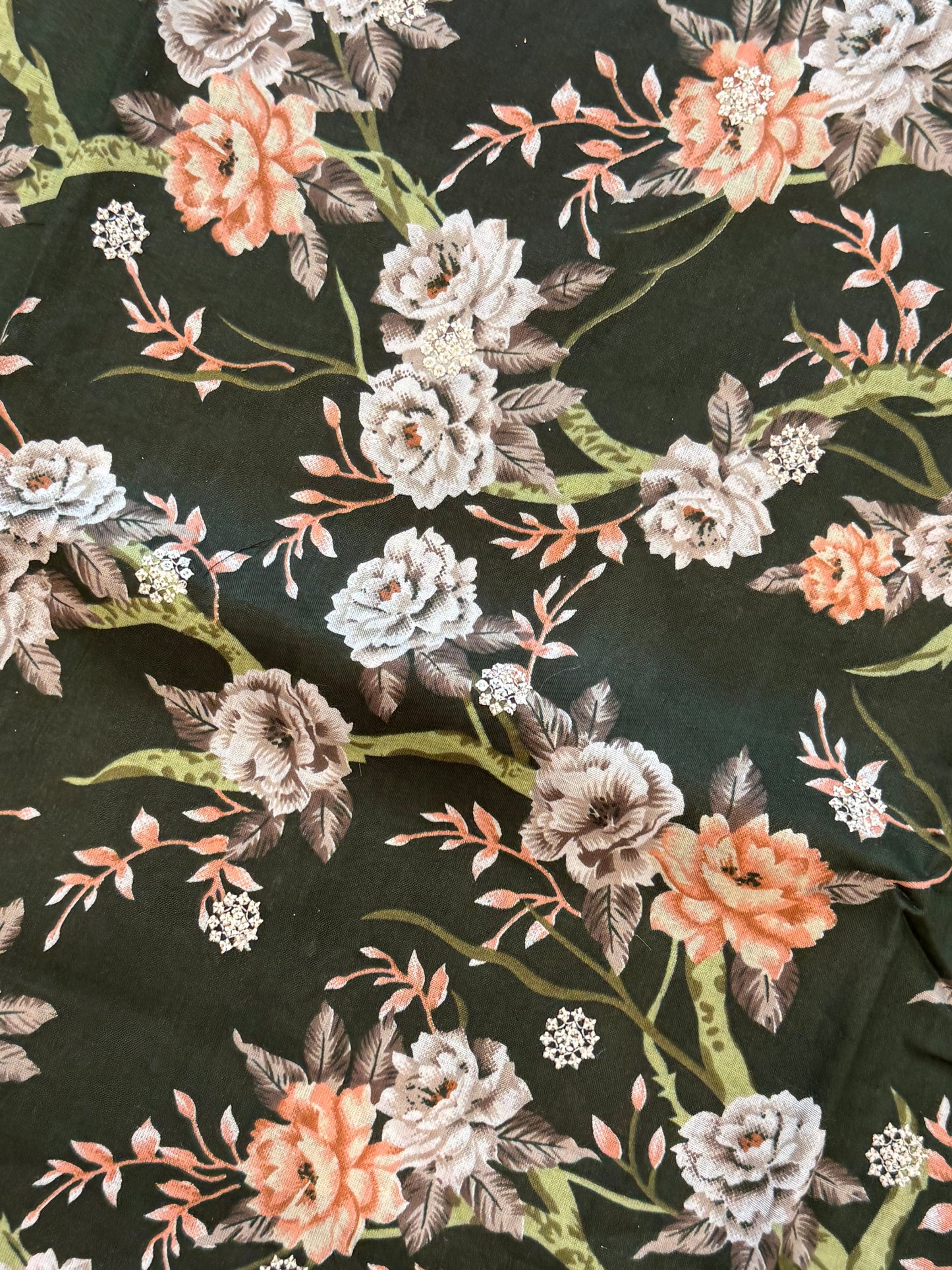 FIZA CHIKANKARI PATCH  SUIT 4 Q