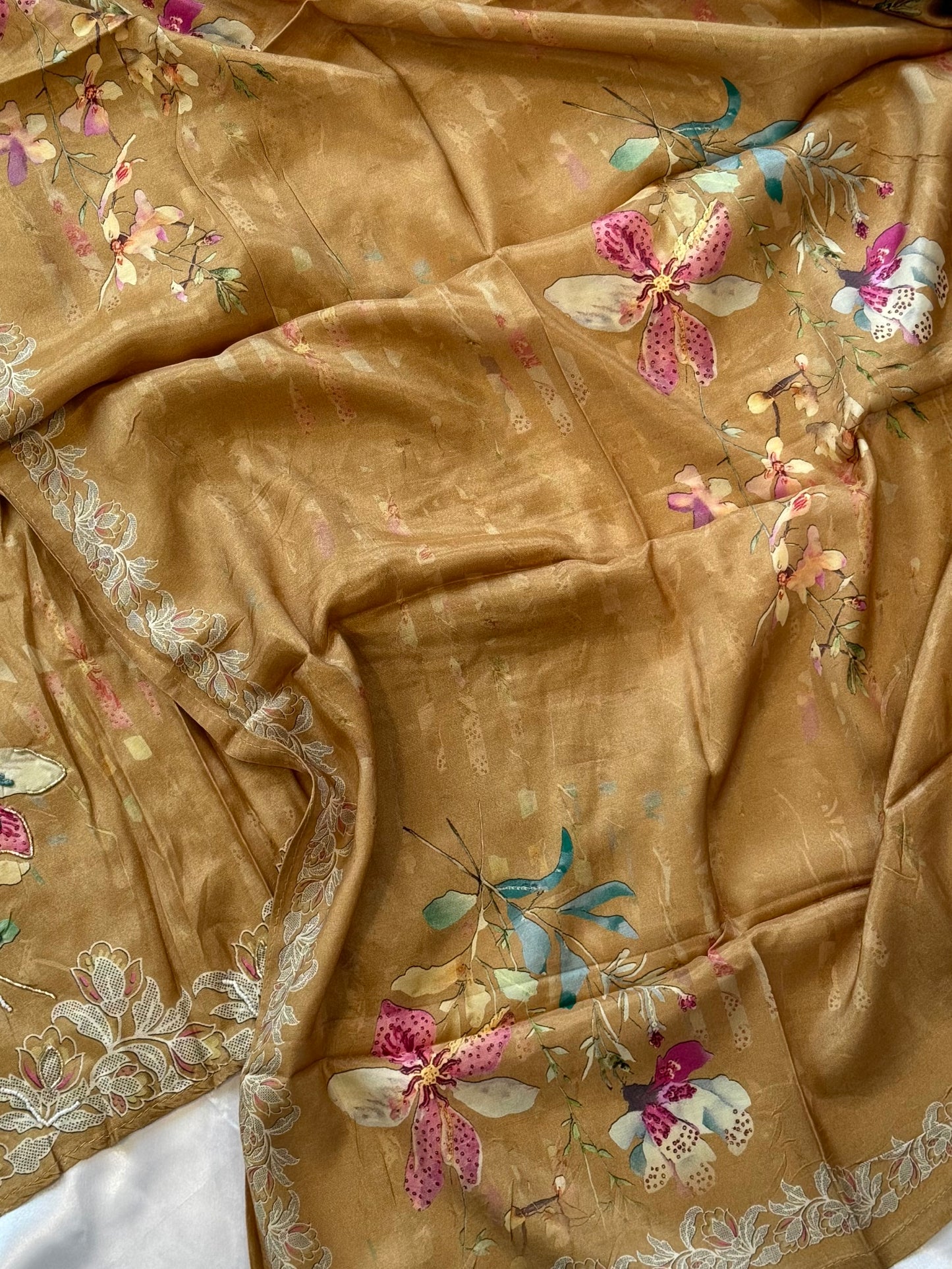 SAIRA MUSLIN HAND WORK EMBROIDERY SUIT 3 Q Q