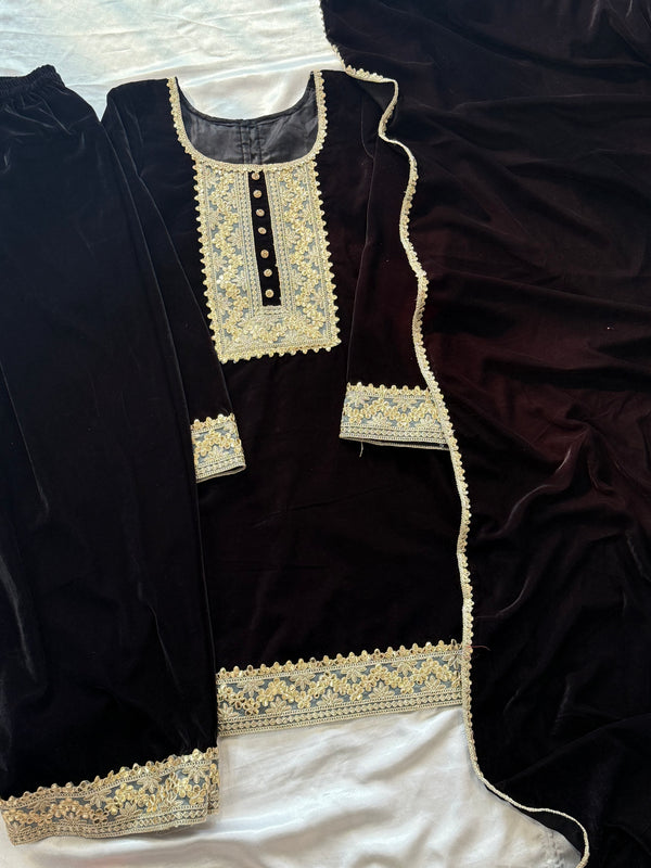 VELVET FARSHI READYMADE SUIT Q