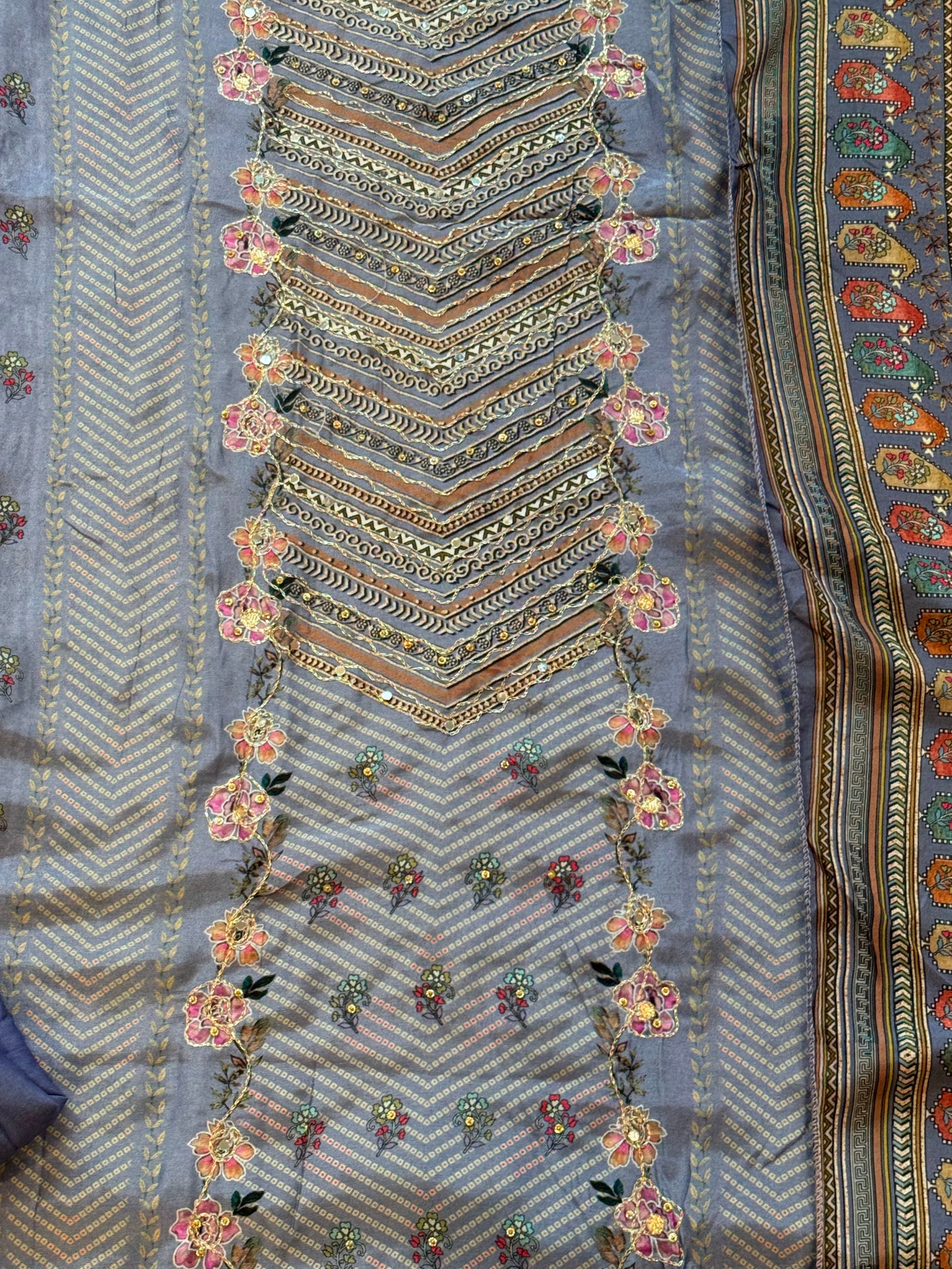 MUSLIN EMBROIDERY SUIT 232 B Q