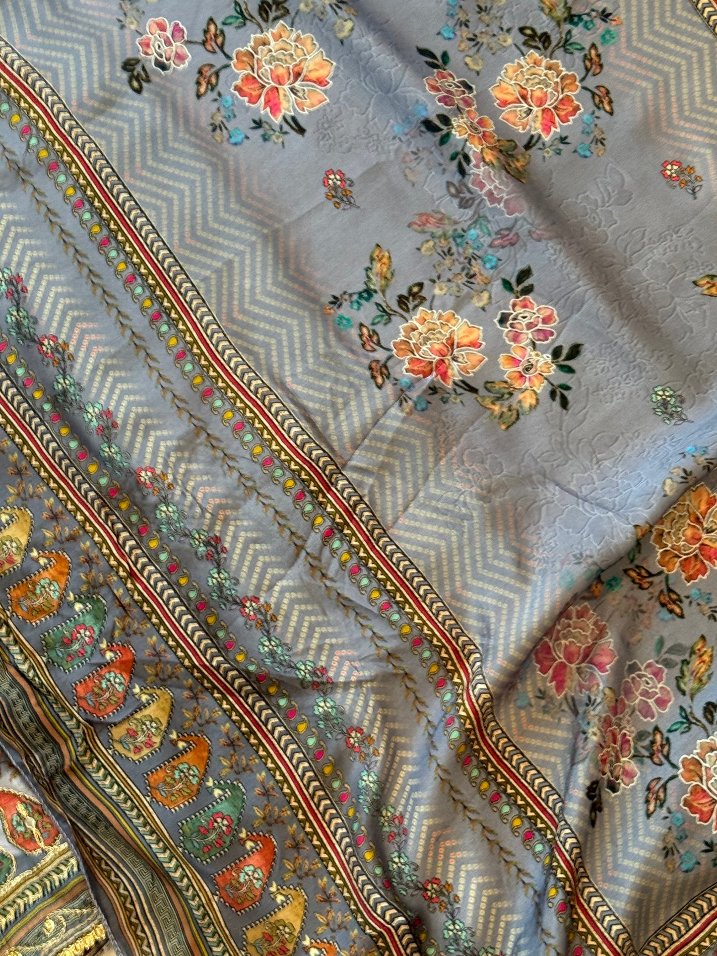 MUSLIN EMBROIDERY SUIT 232 B Q
