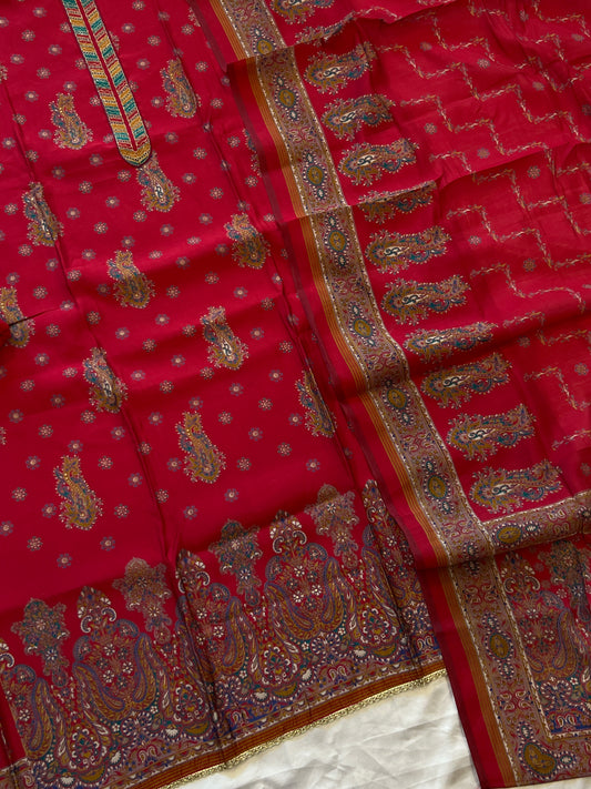 RED MUMTAZ MUSLIN EMBROIDERY SUIT