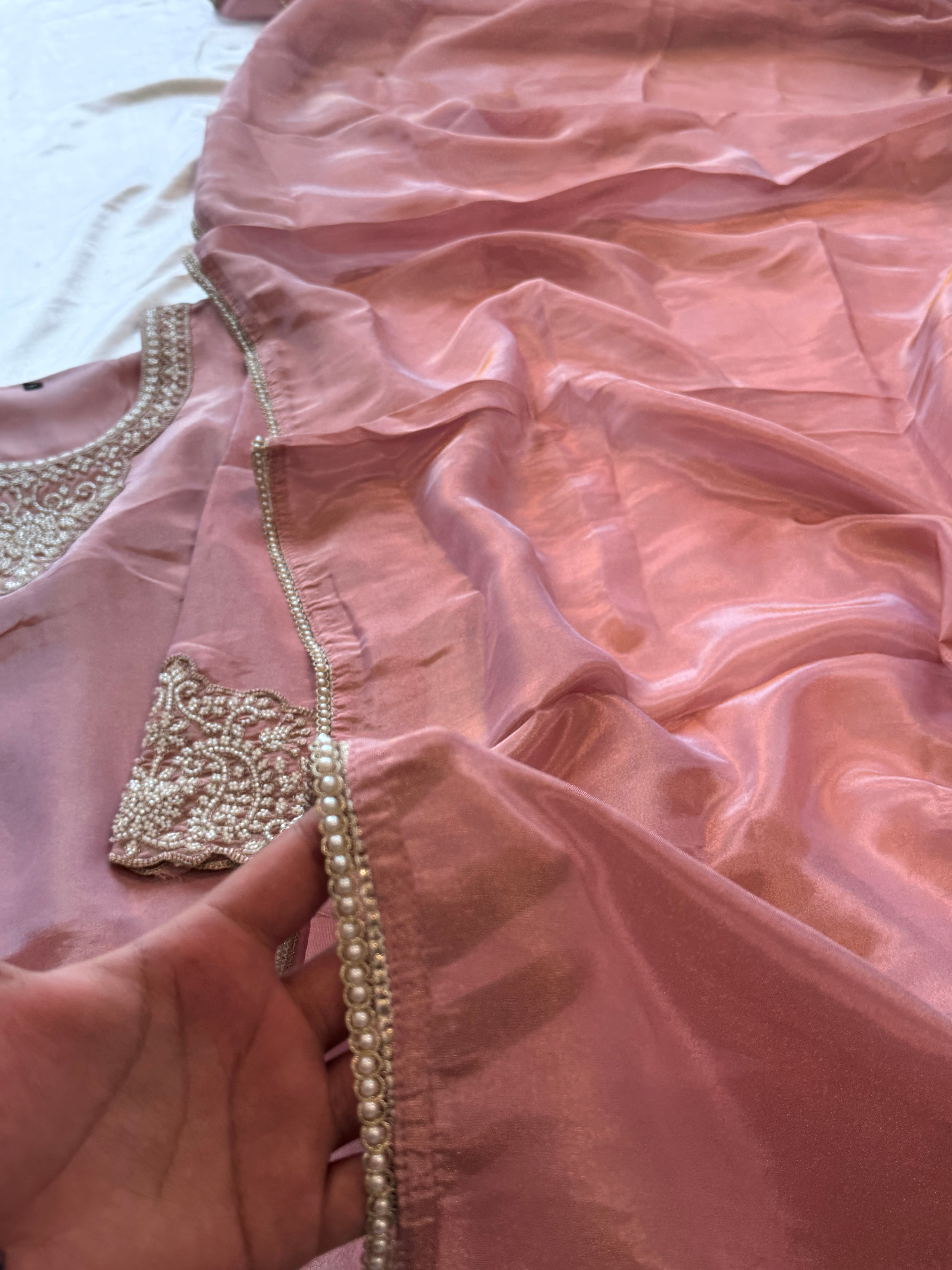 AFREEN FARSHI HANDWORK SUIT 2 R