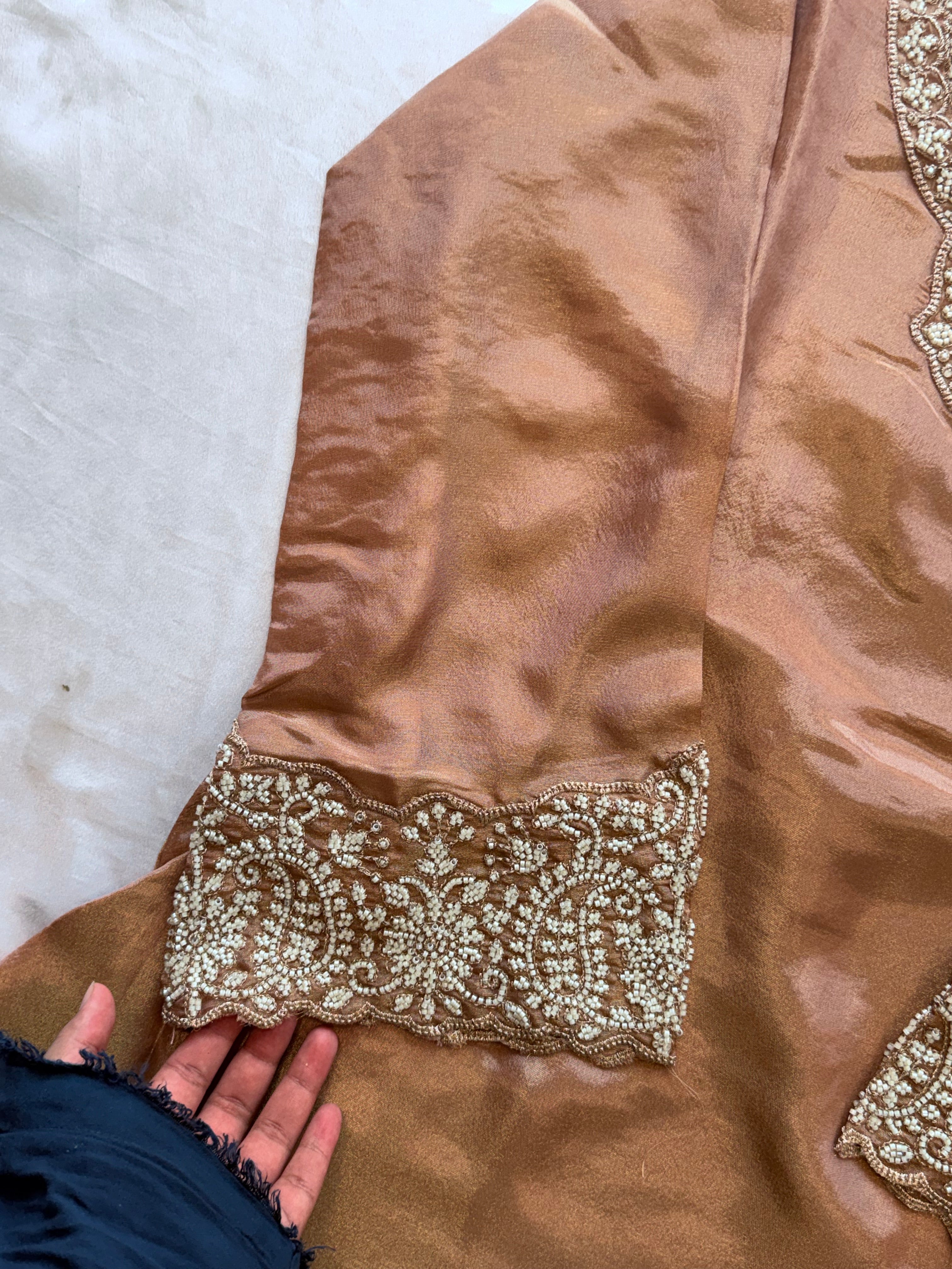 AFREEN FARSHI HANDWORK SUIT 4 Q