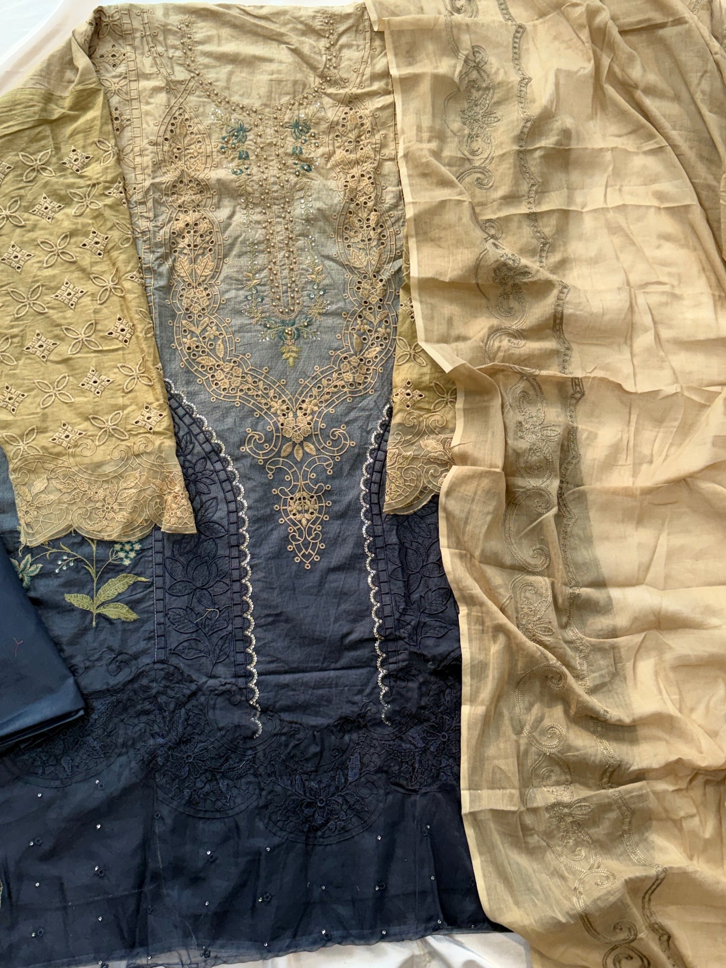 DS COTTON EMBROIDERY PATCH SUIT