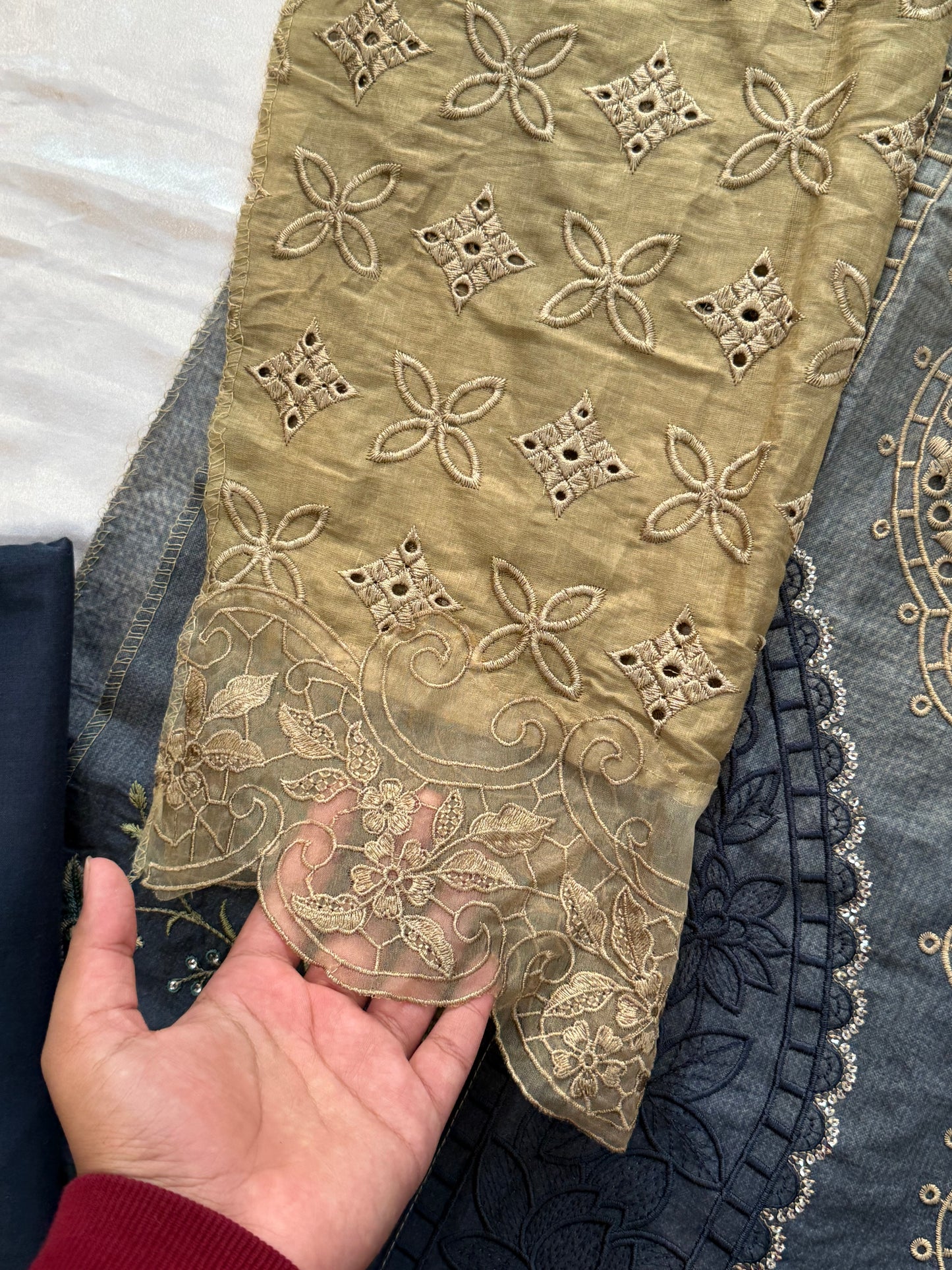 DS COTTON EMBROIDERY PATCH SUIT