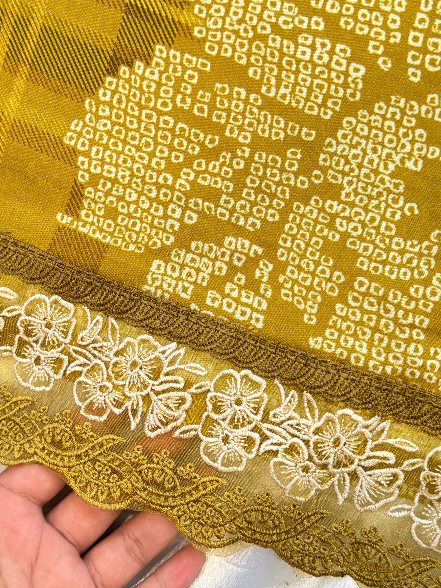 SVA MUSTERED LAWN EMBROIDER SUIT 2 Q