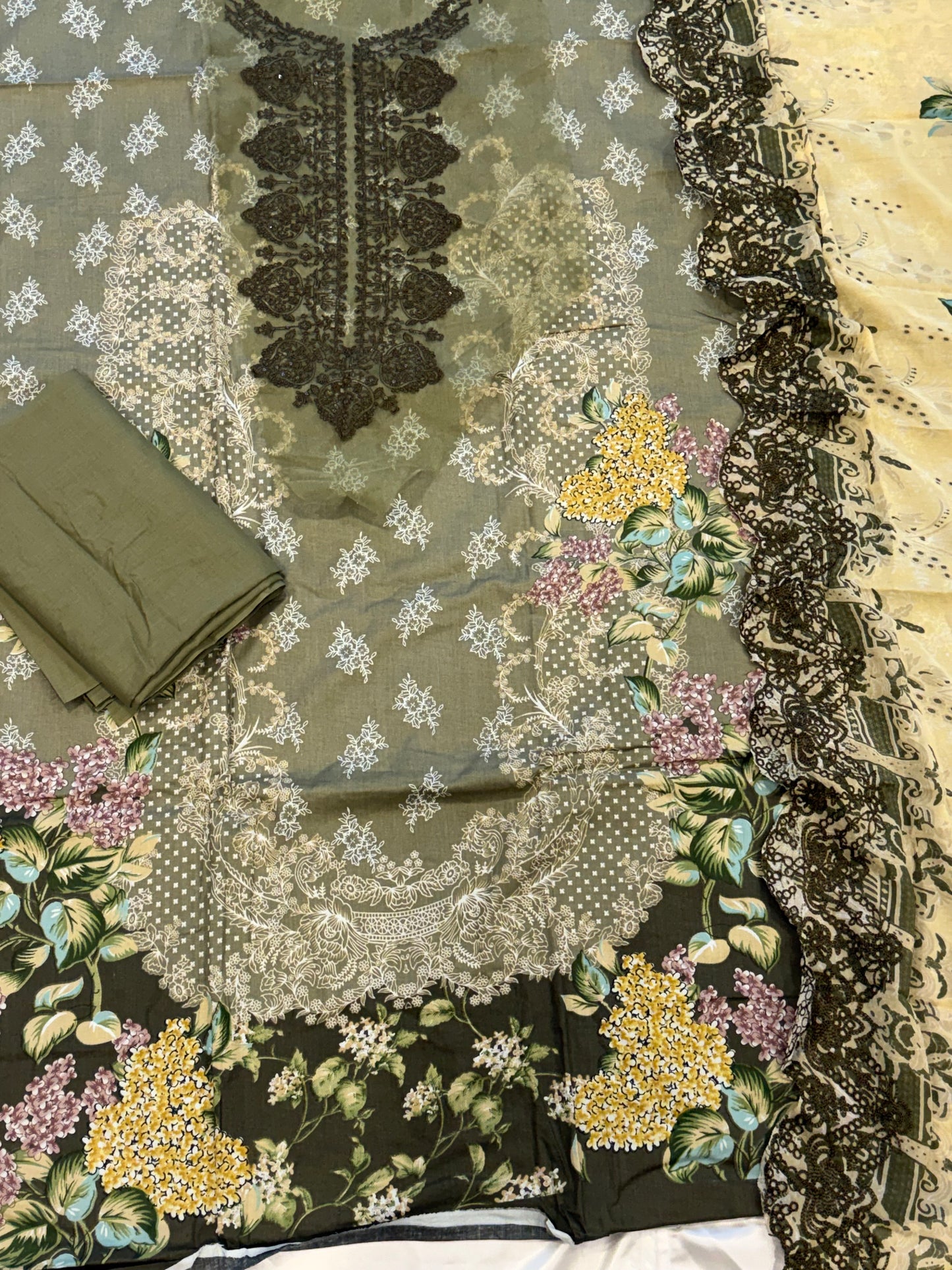 HAALA LAWN EMBROIDERY PATCH SUIT 6 Q