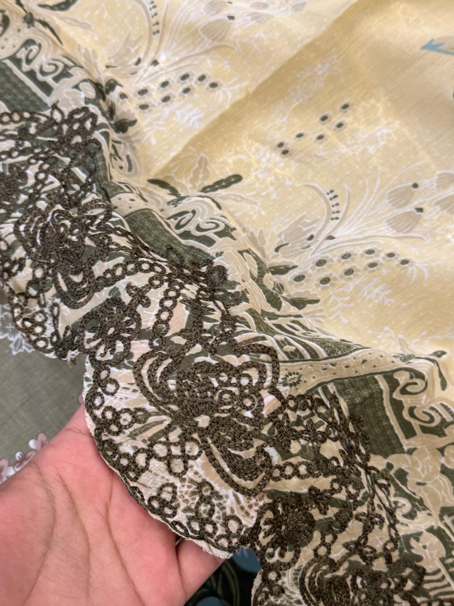 HAALA LAWN EMBROIDERY PATCH SUIT 6 Q