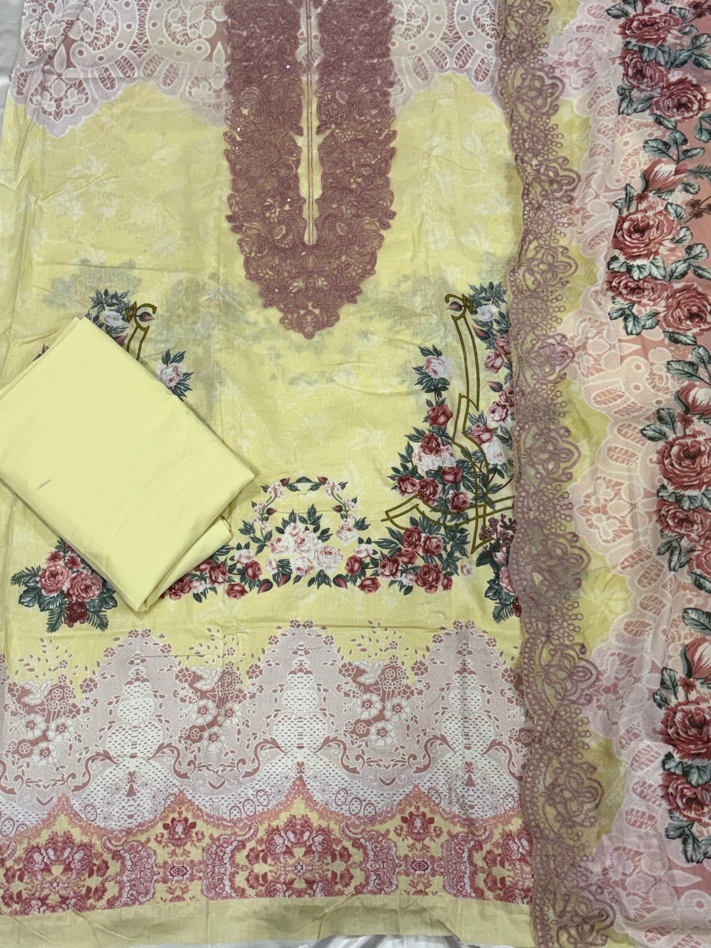 HAALA LAWN EMBROIDERY PATCH SUIT 3 Q