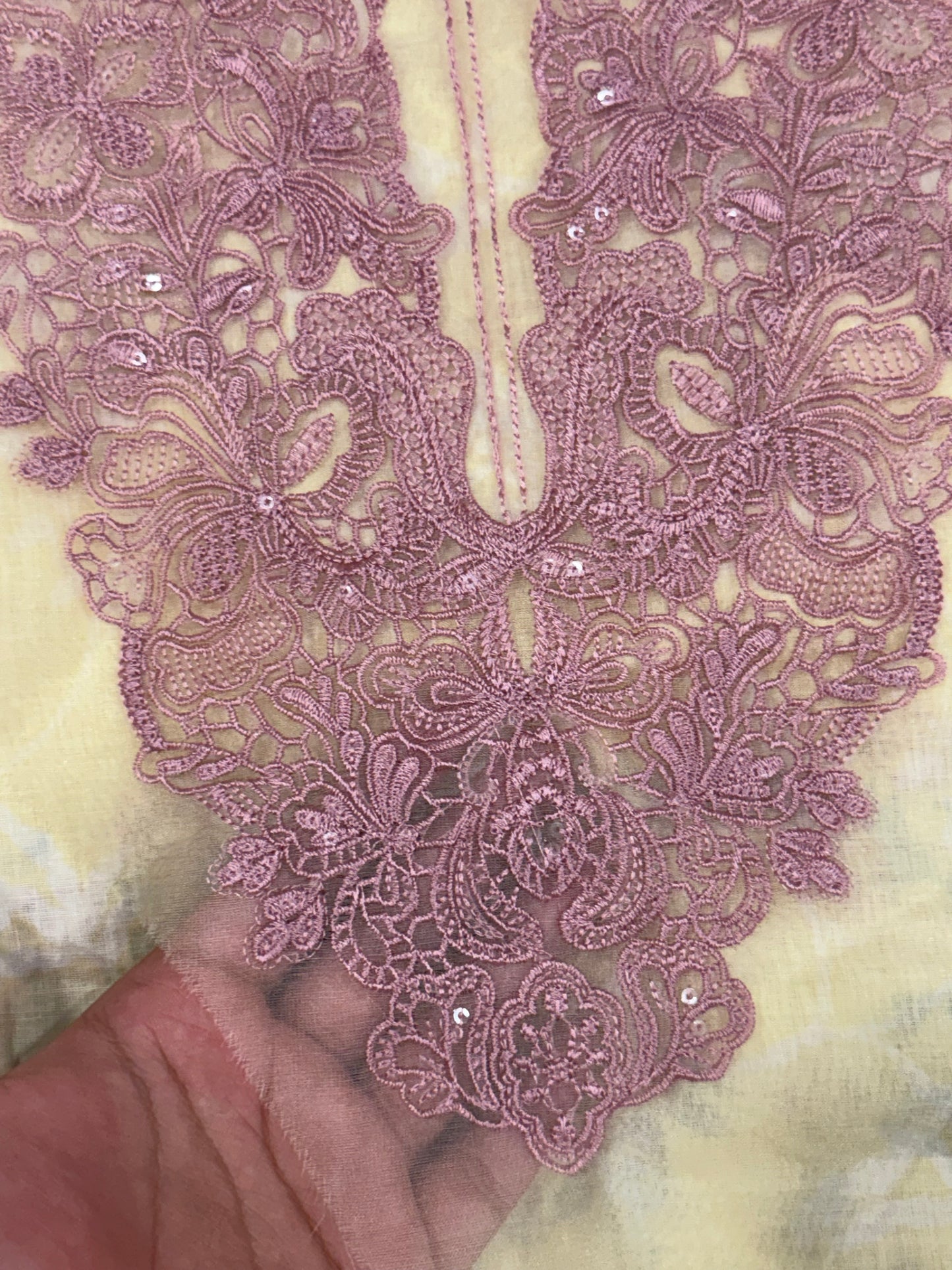 HAALA LAWN EMBROIDERY PATCH SUIT 3 Q