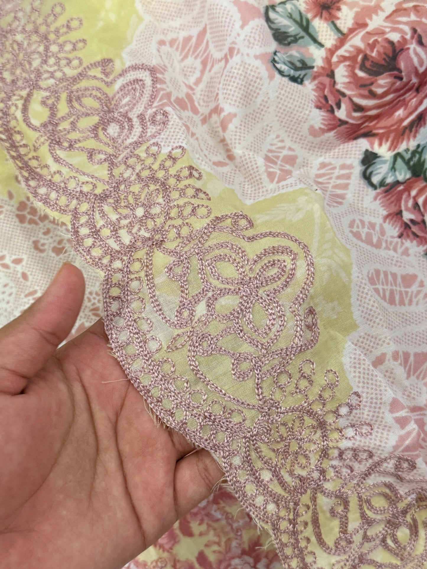 HAALA LAWN EMBROIDERY PATCH SUIT 3 Q