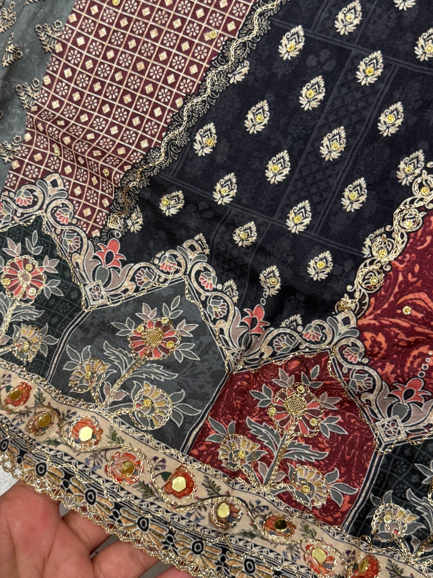 MUMTAZ MUSLIN EMBROIDERY SUIT 407 Q