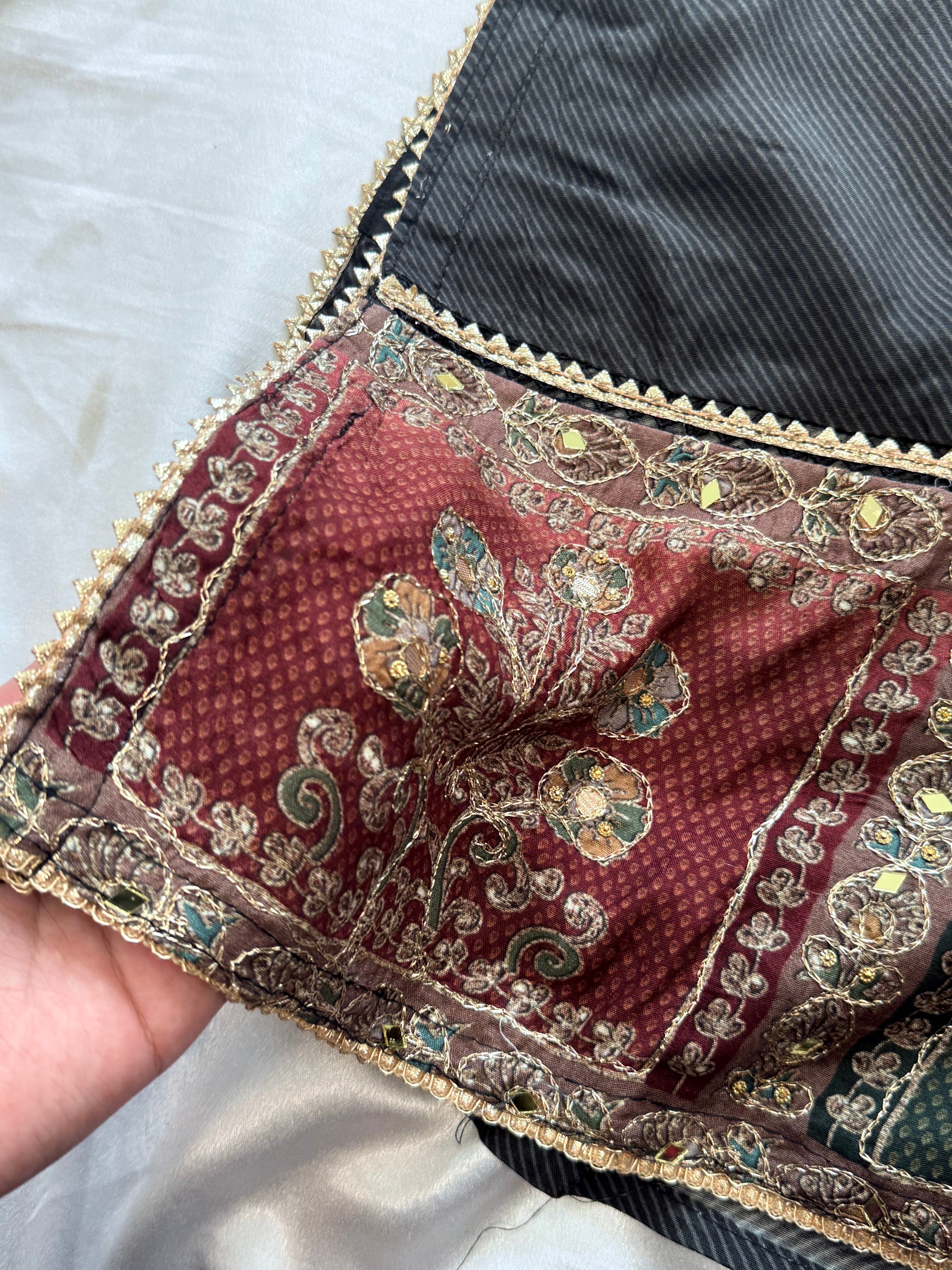 RAHI MUSLIN FARSHI SHALWAR SUIT