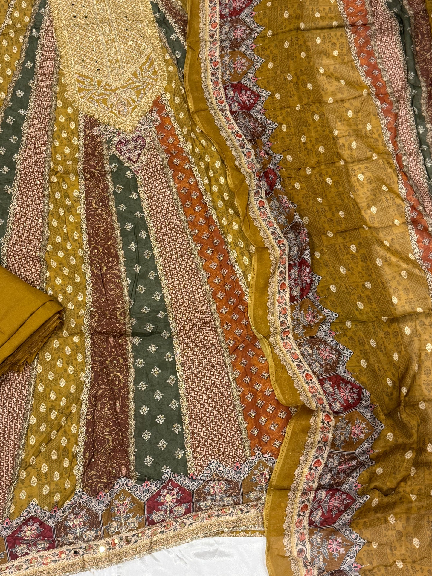 MUMTAZ MUSLIN EMBROIDERY SUIT 407 Q
