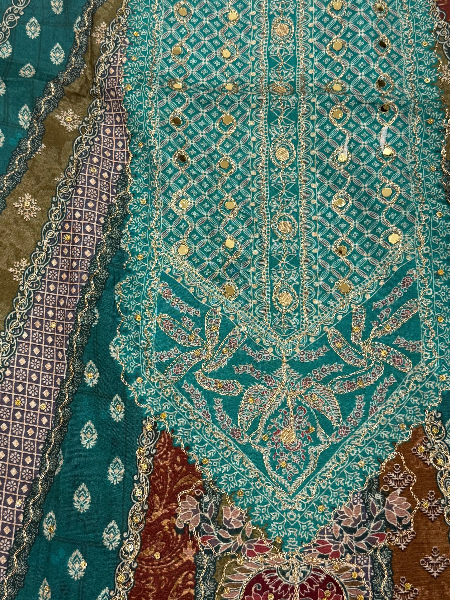 MUMTAZ MUSLIN EMBROIDERY SUIT 407 Q