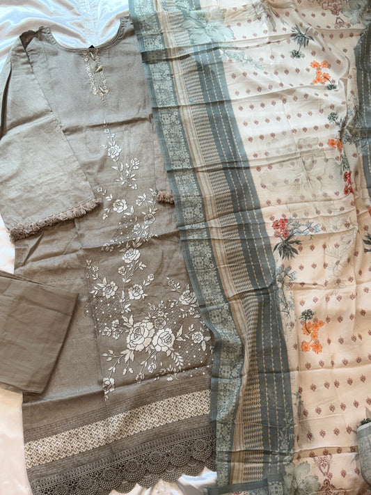 SHAMIANA LAWN READYMADE SUIT 4 Q