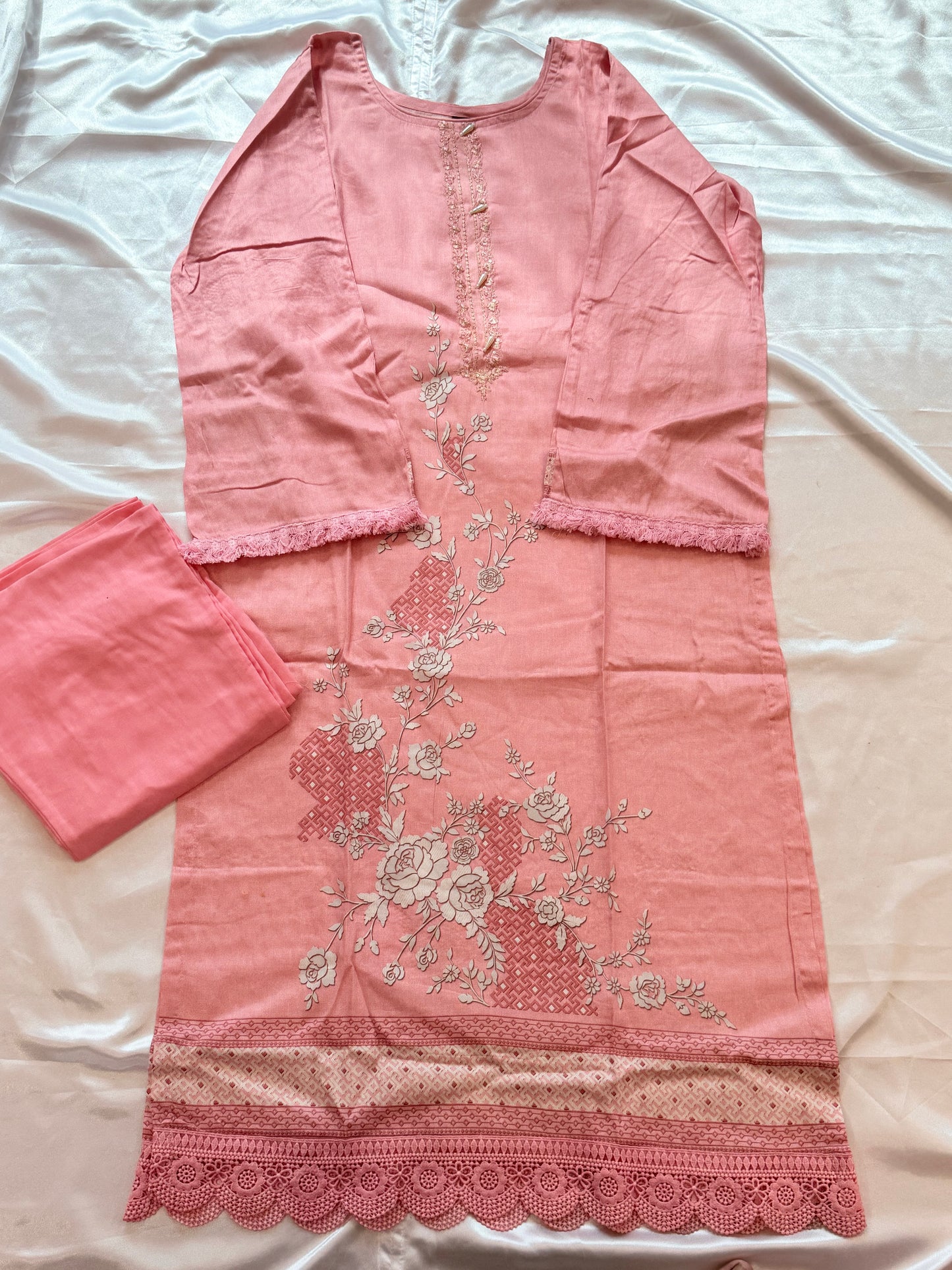 SHAMIANA LAWN READYMADE SUIT 1 Q