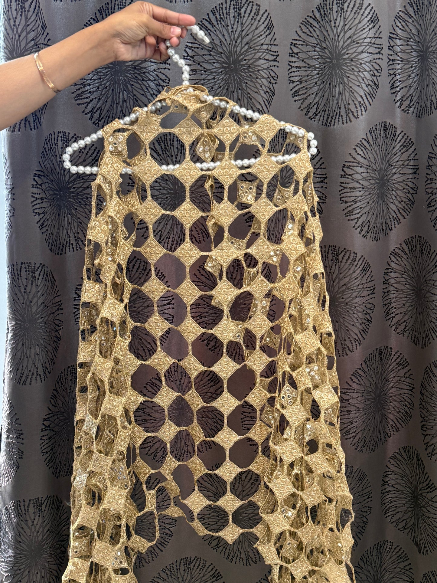 HANIA MIRROR JAAL DUPATTA Q