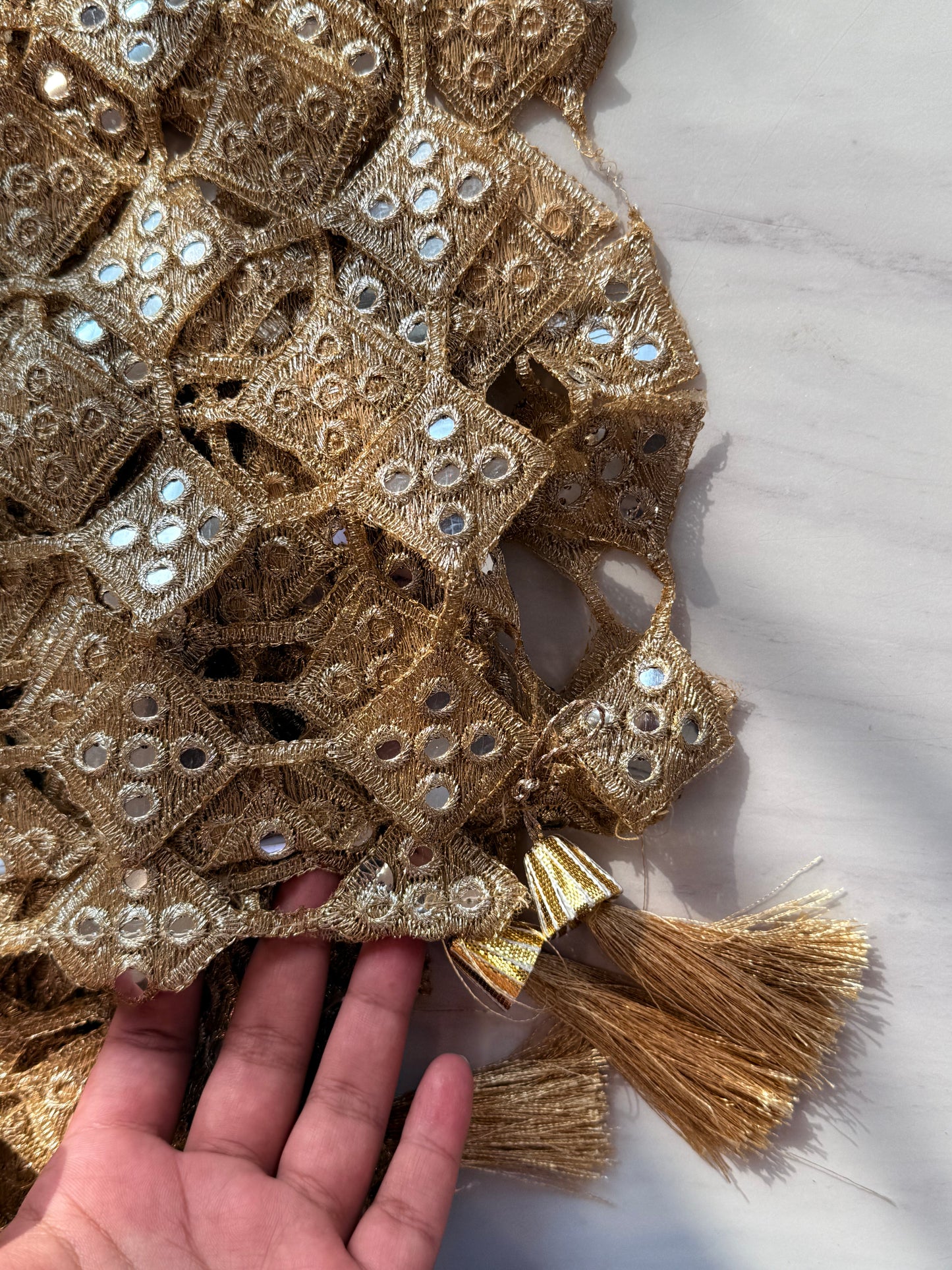 HANIA MIRROR JAAL DUPATTA Q