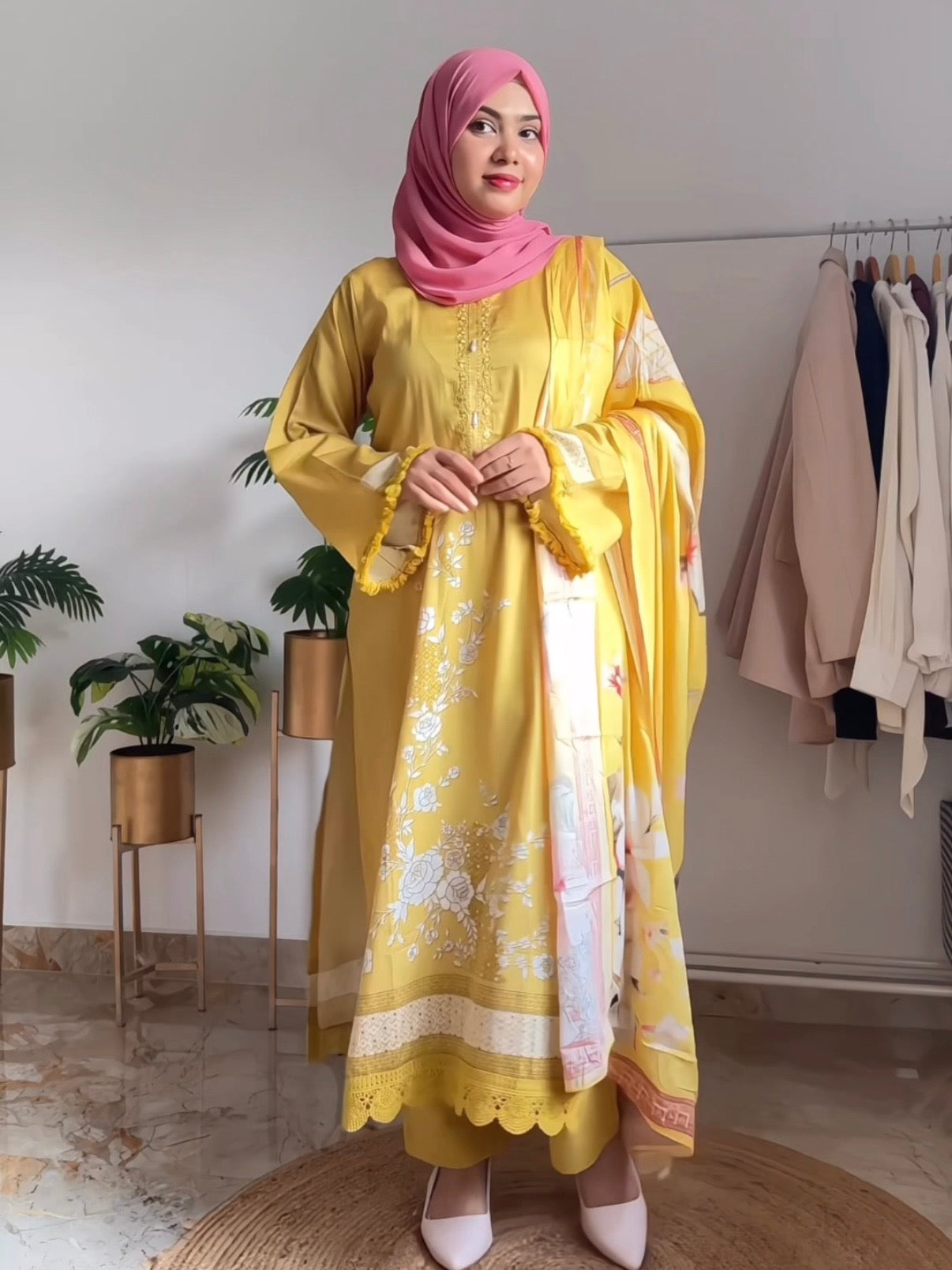 SHAMIANA LAWN READYMADE SUIT  3  Q